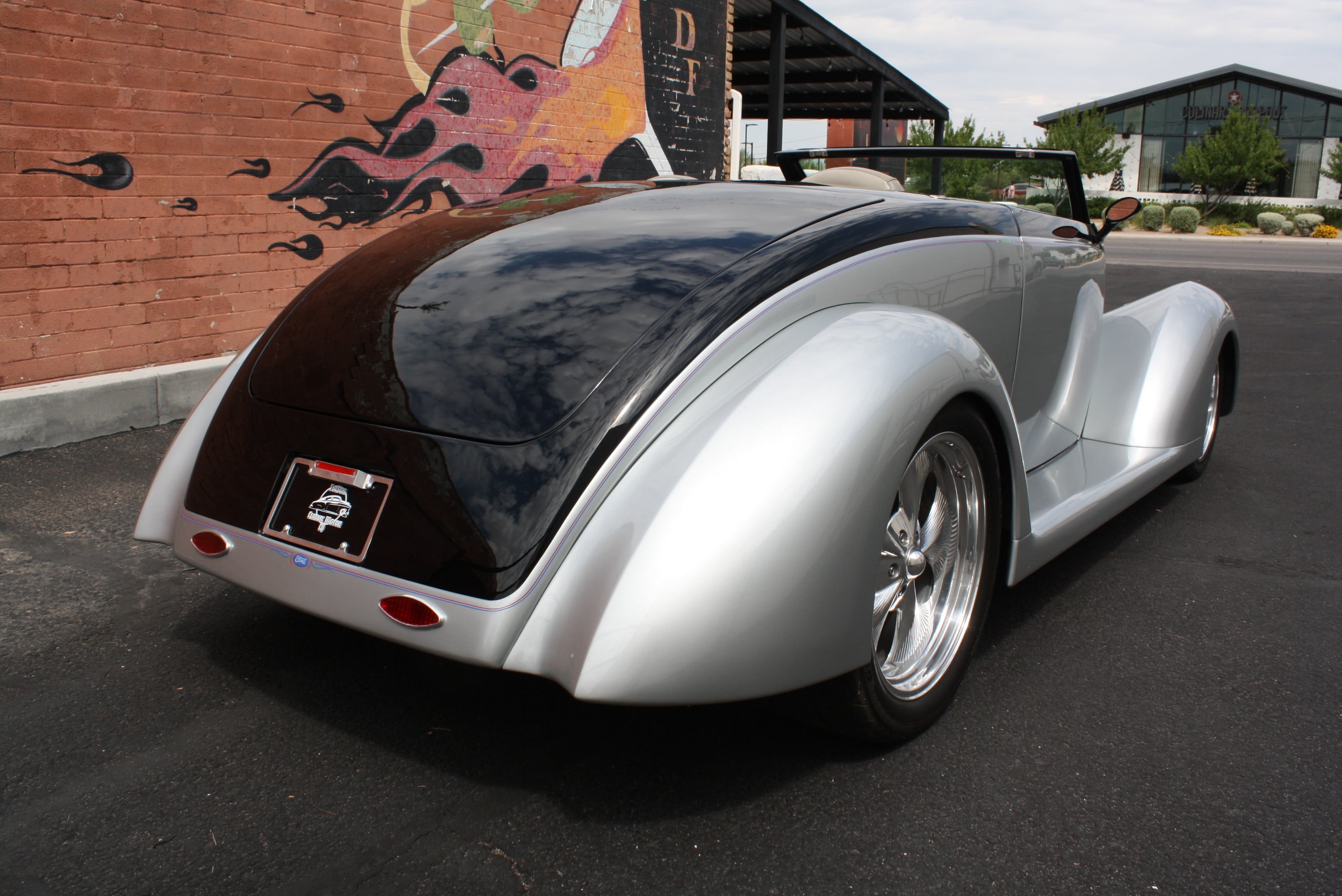 1937 Ford Custom Cabriolet