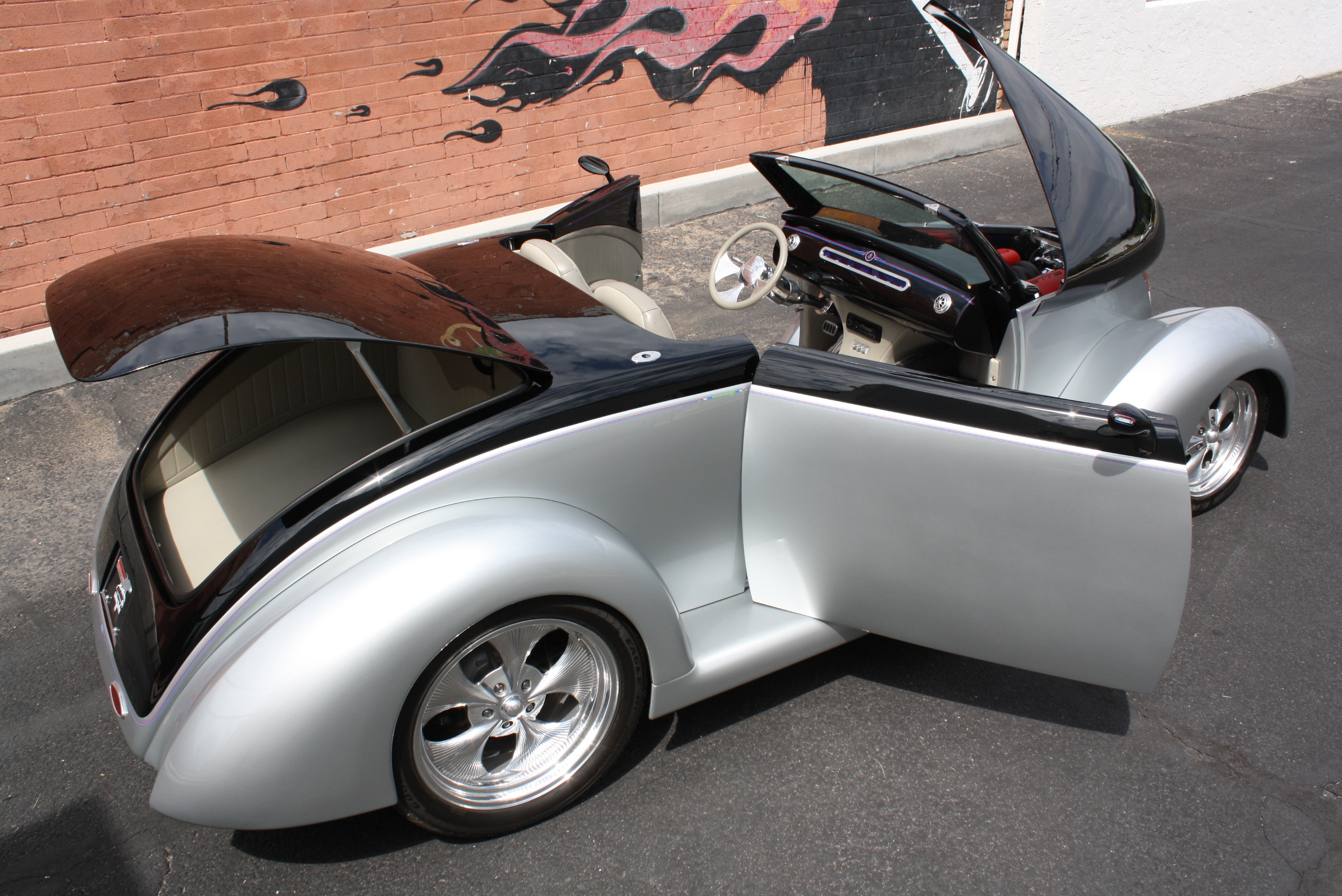 1937 Ford Custom Cabriolet