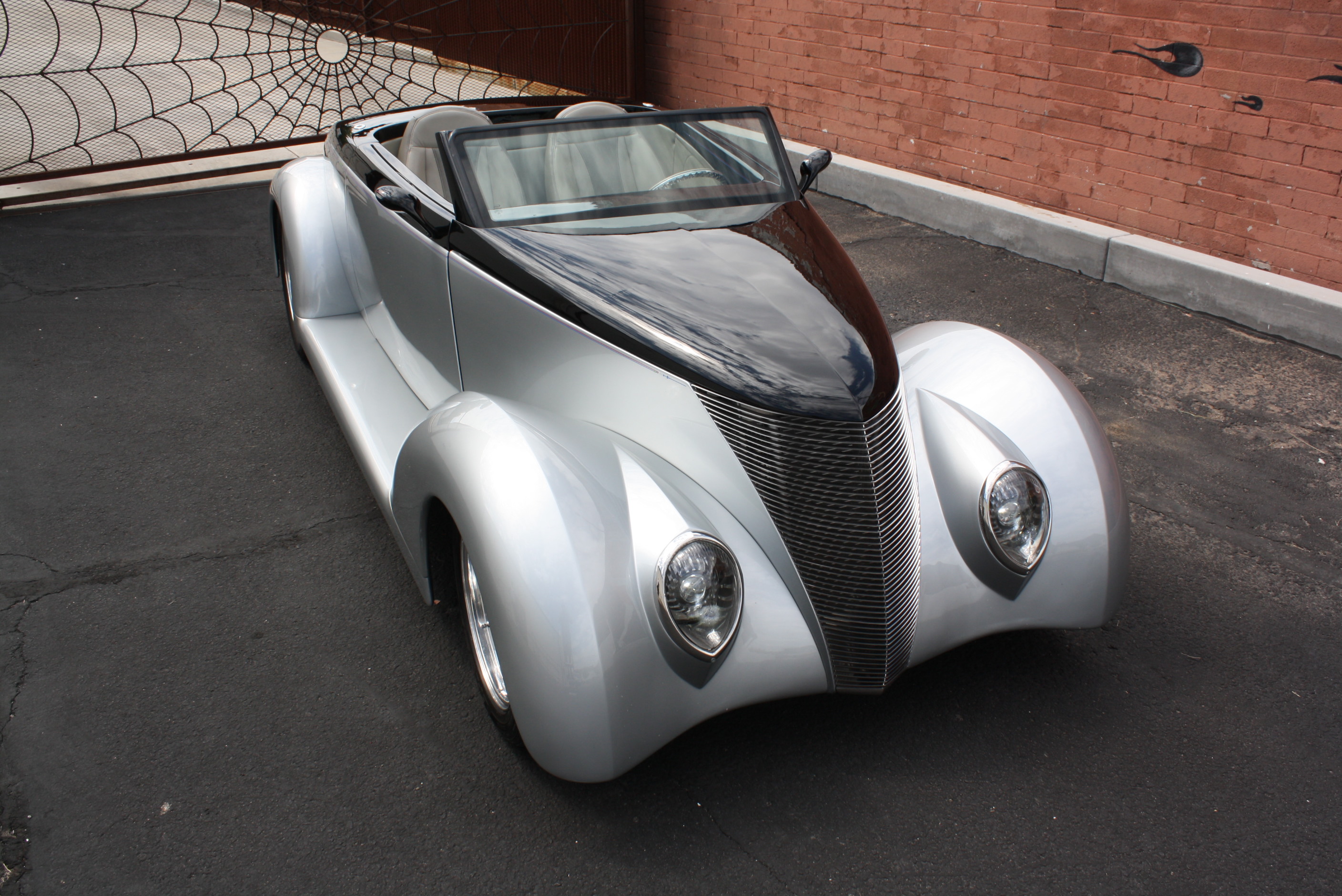 1937 Ford Custom Cabriolet