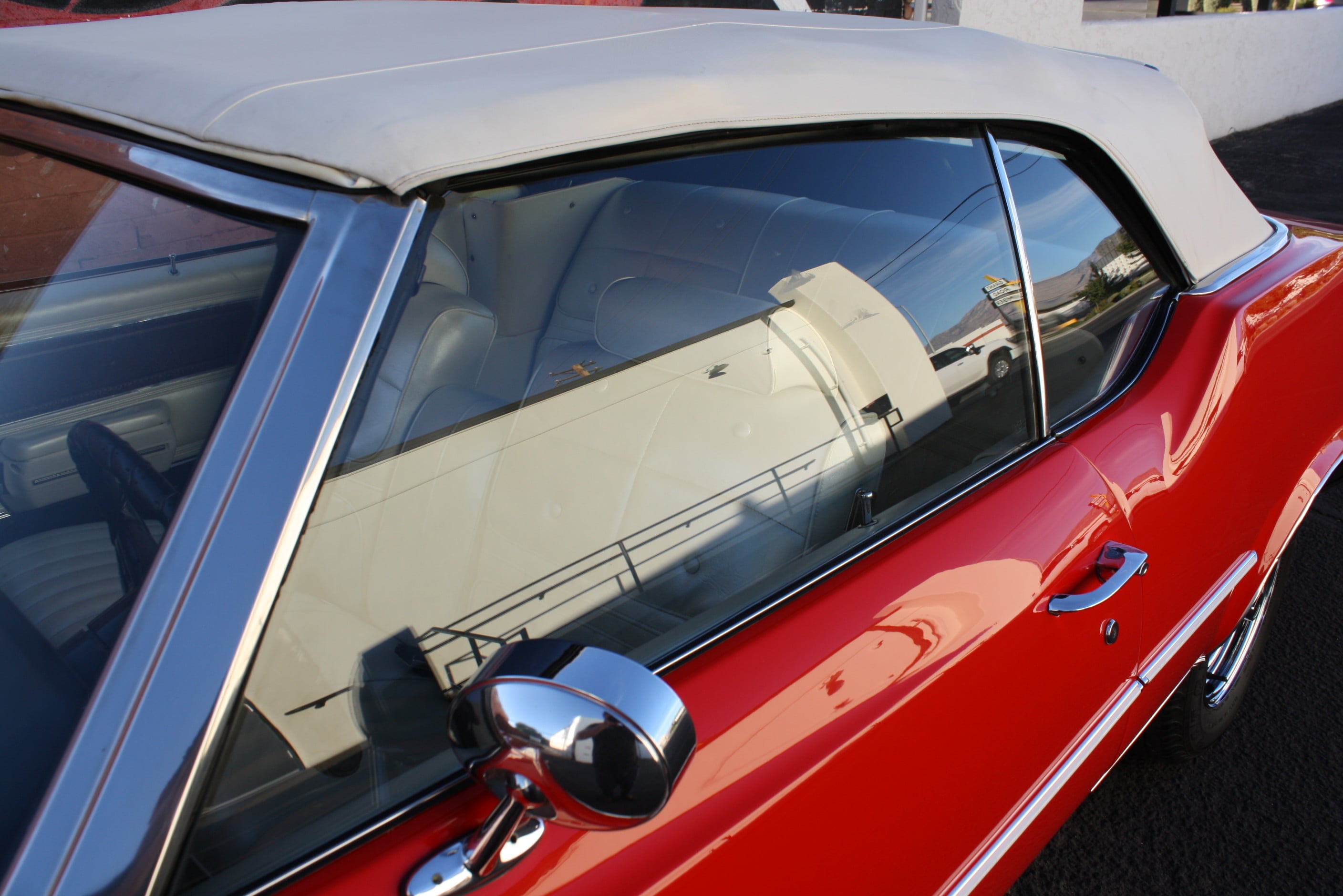 1970 Oldsmobile Cutlass convertible