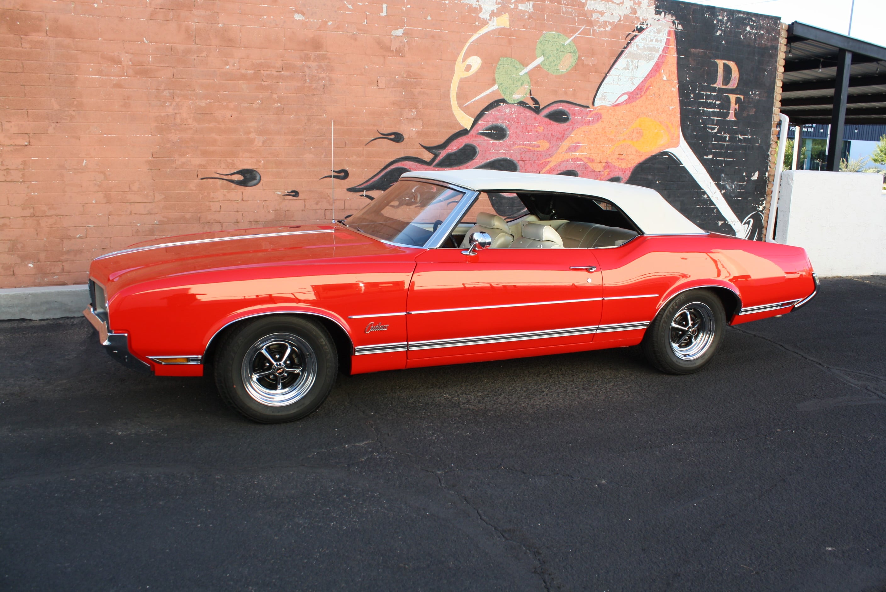 1970 Oldsmobile Cutlass convertible