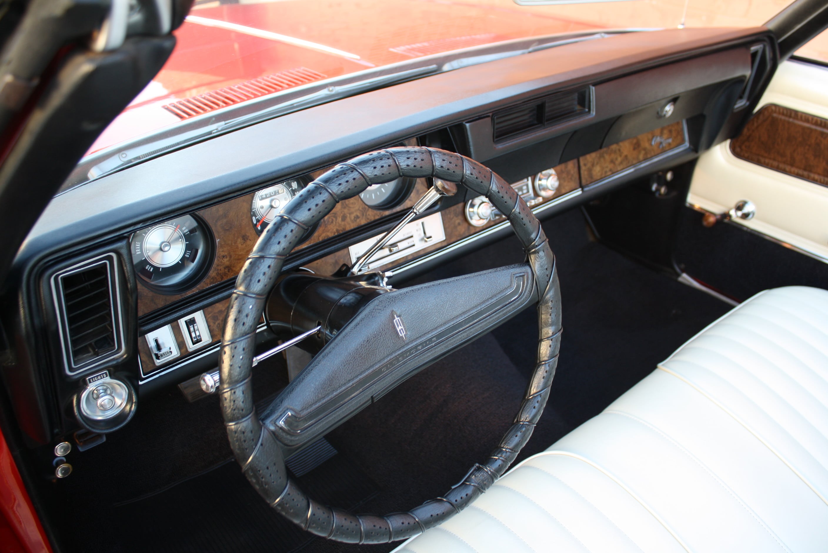 1970 Oldsmobile Cutlass convertible