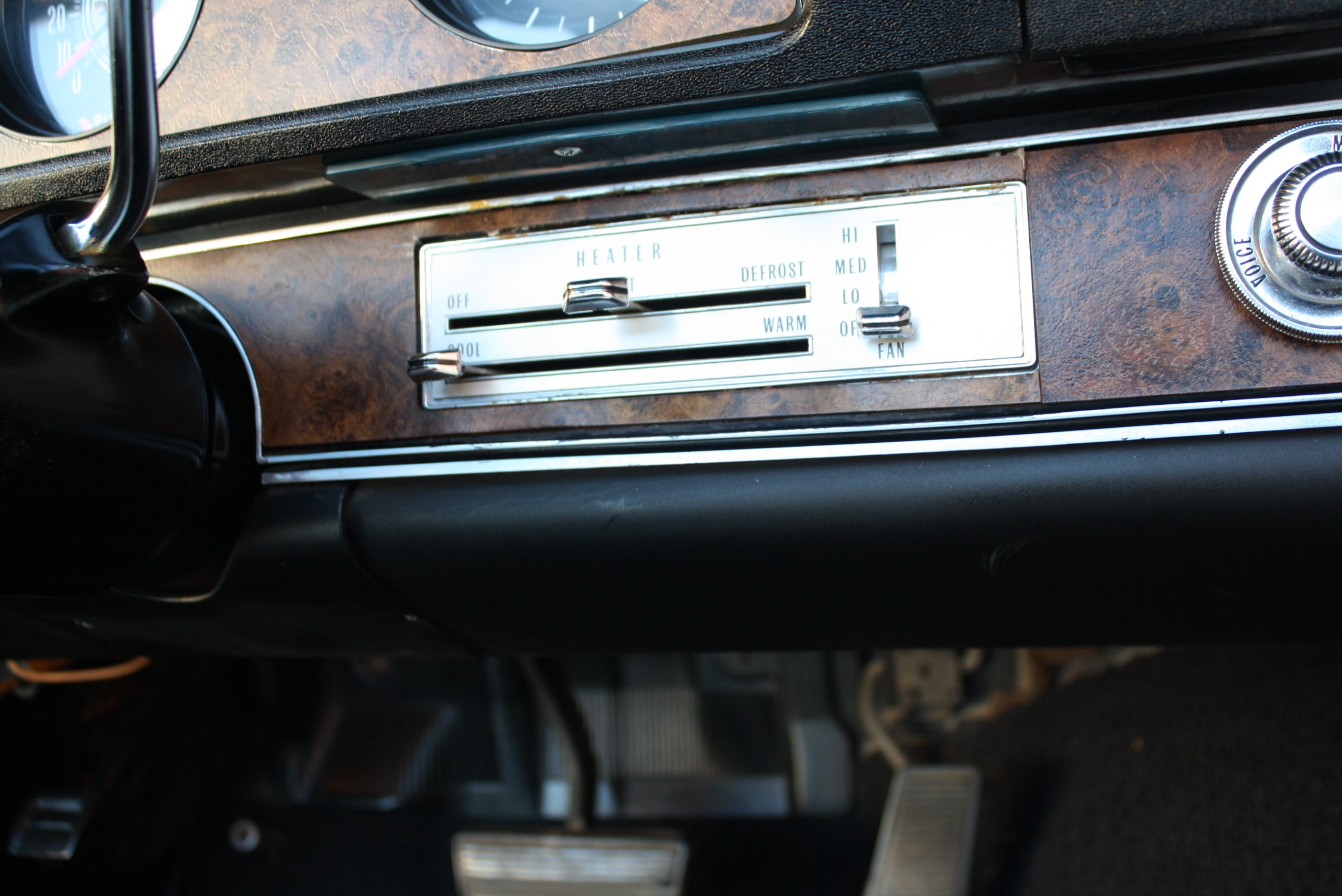 1970 Oldsmobile Cutlass convertible