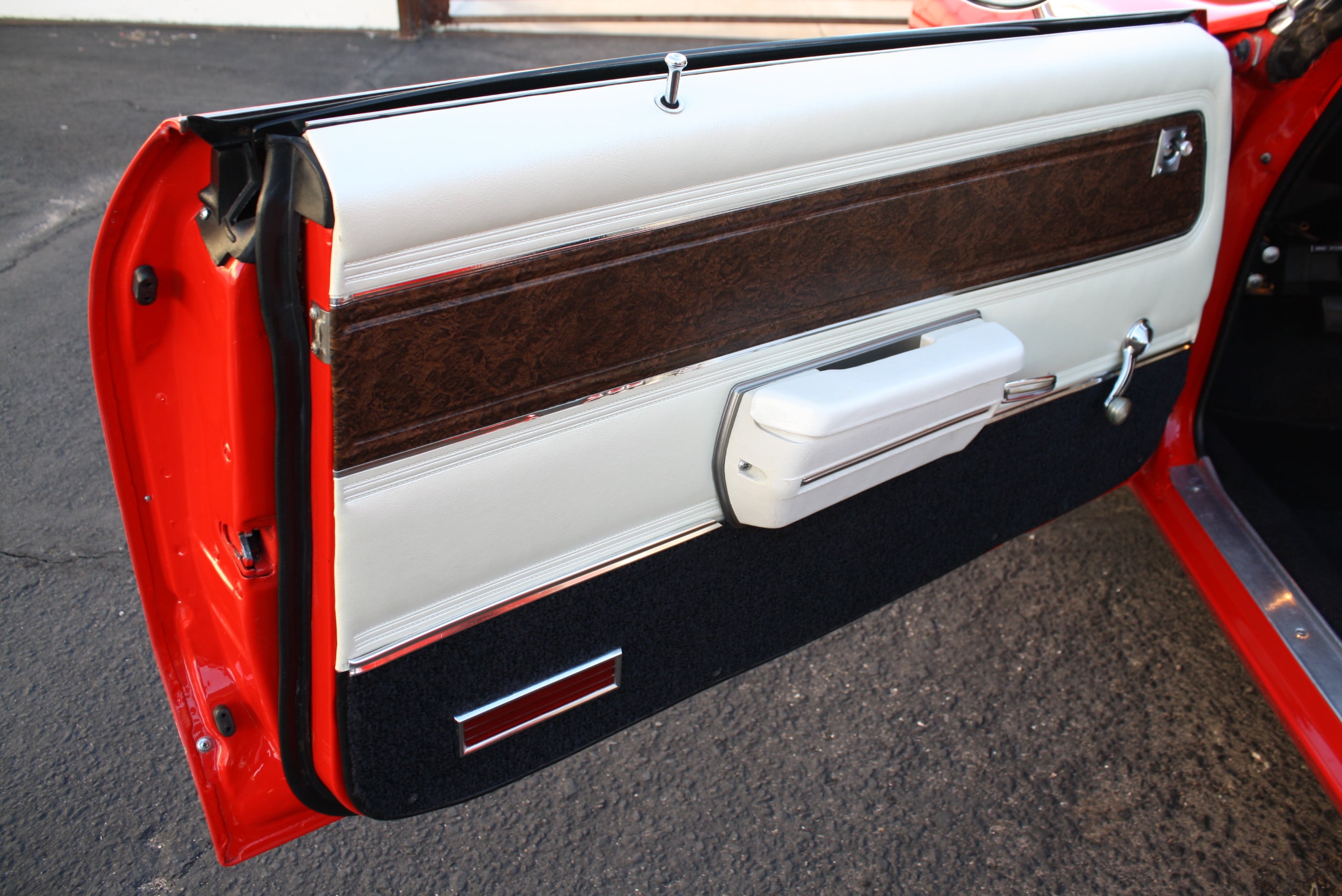 1970 Oldsmobile Cutlass convertible