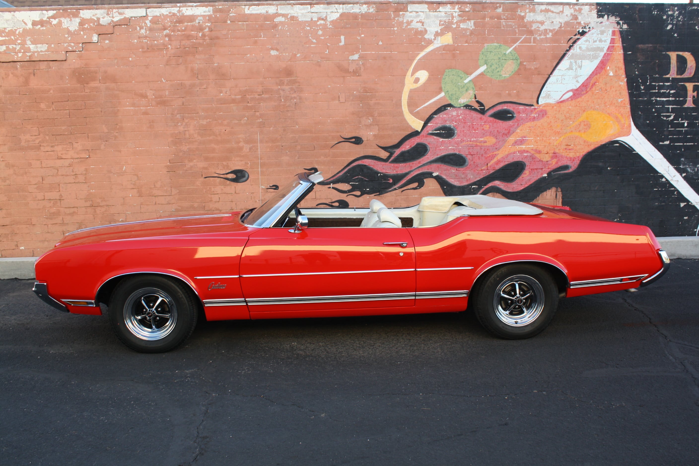 1970 Oldsmobile Cutlass convertible