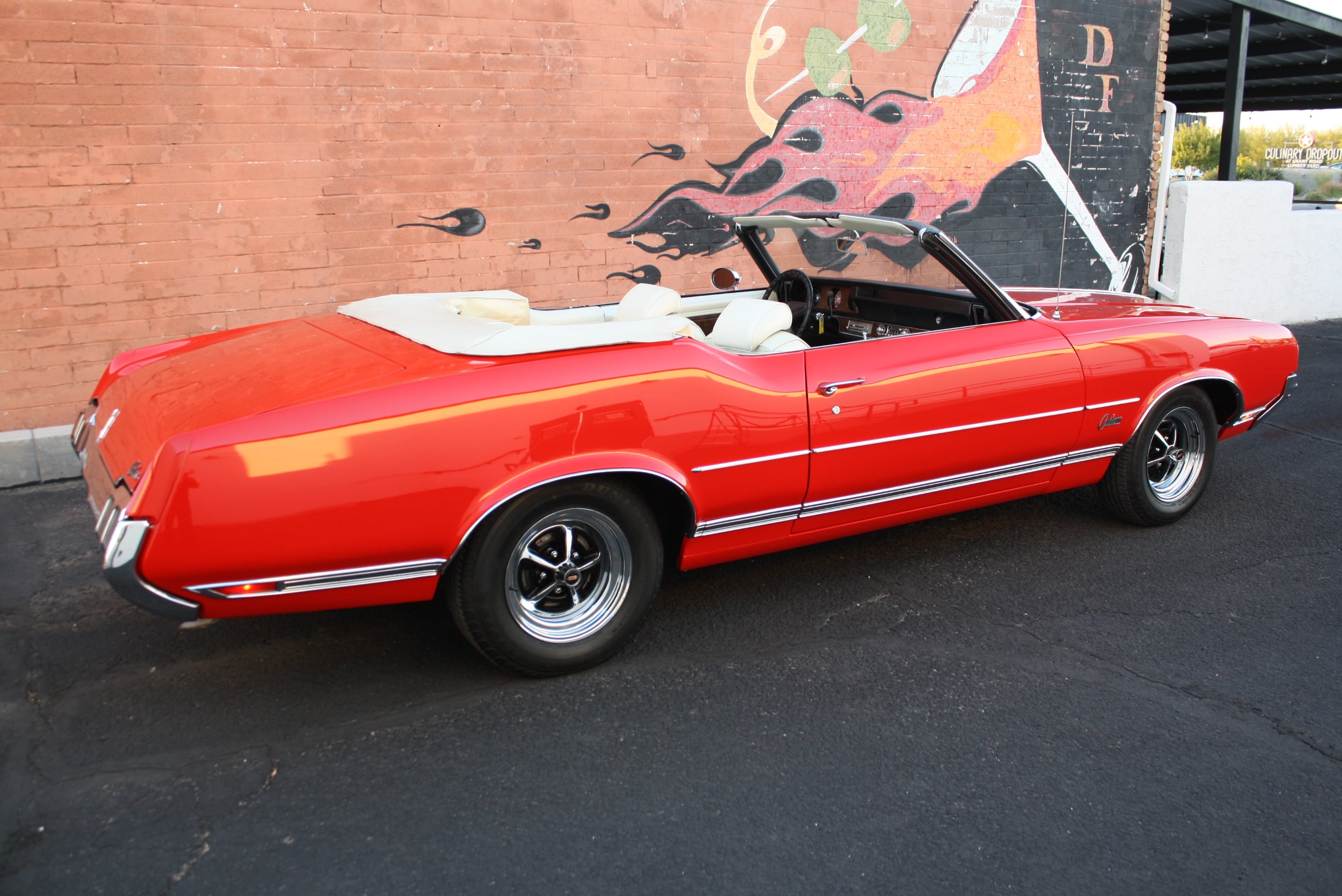 1970 Oldsmobile Cutlass convertible