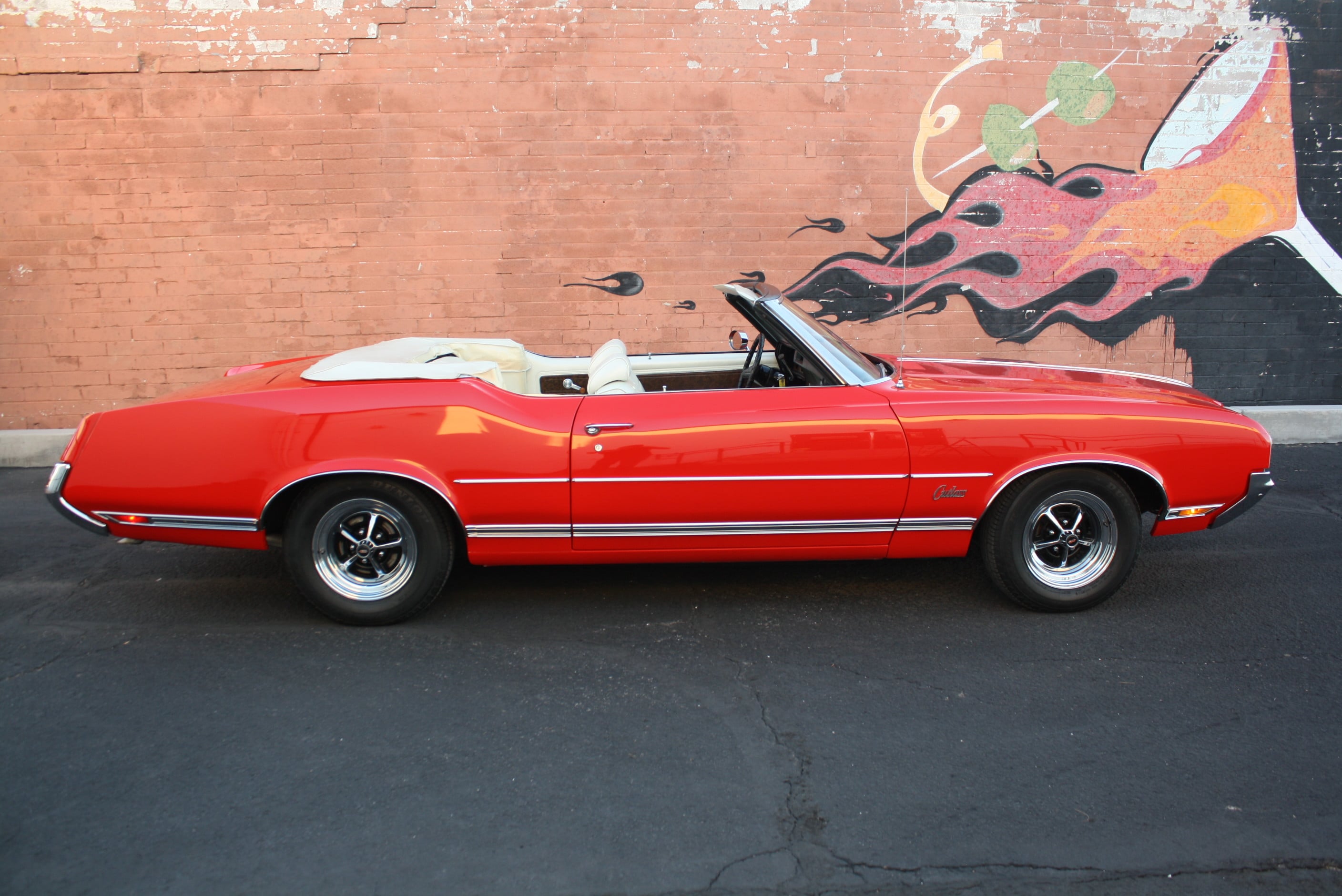 1970 Oldsmobile Cutlass convertible