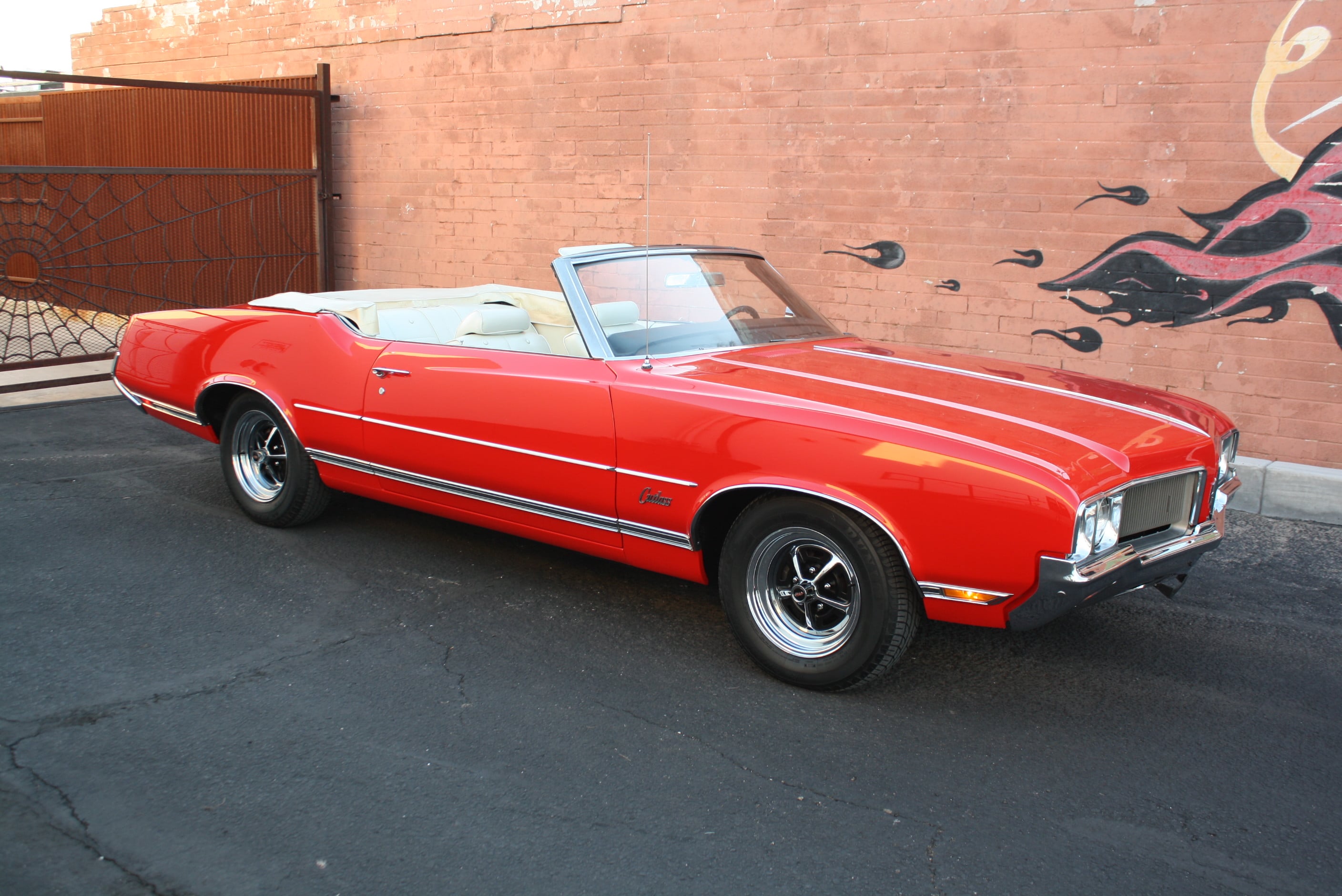 1970 Oldsmobile Cutlass convertible