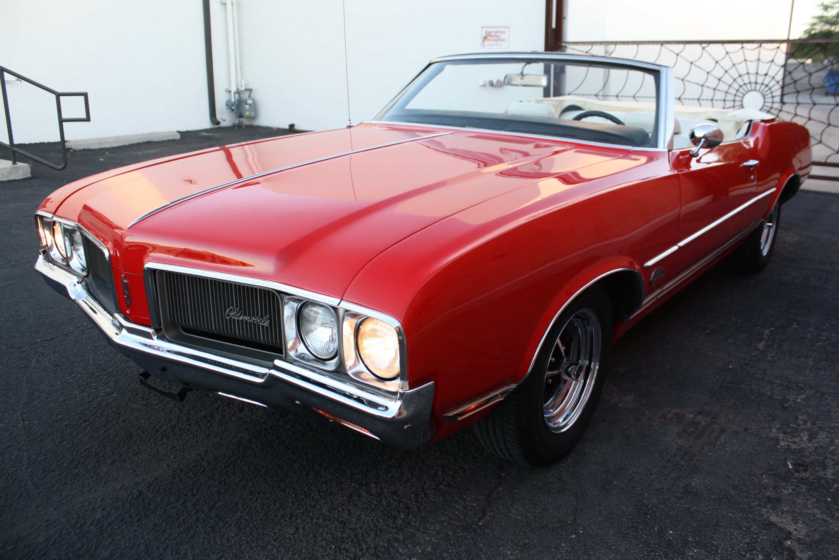1970 Oldsmobile Cutlass convertible