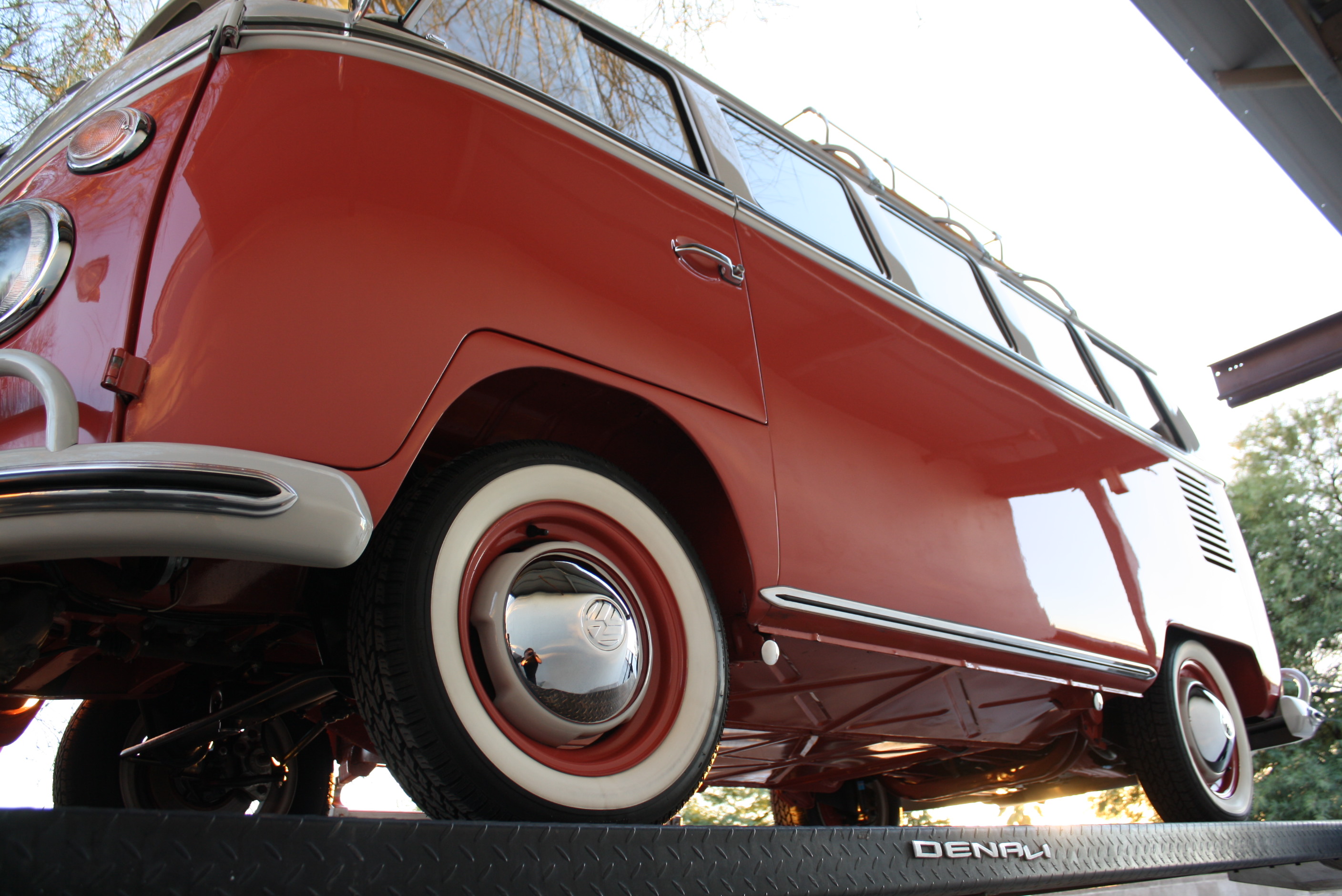 1967 Volkswagen 21 Window Deluxe Samba Bus