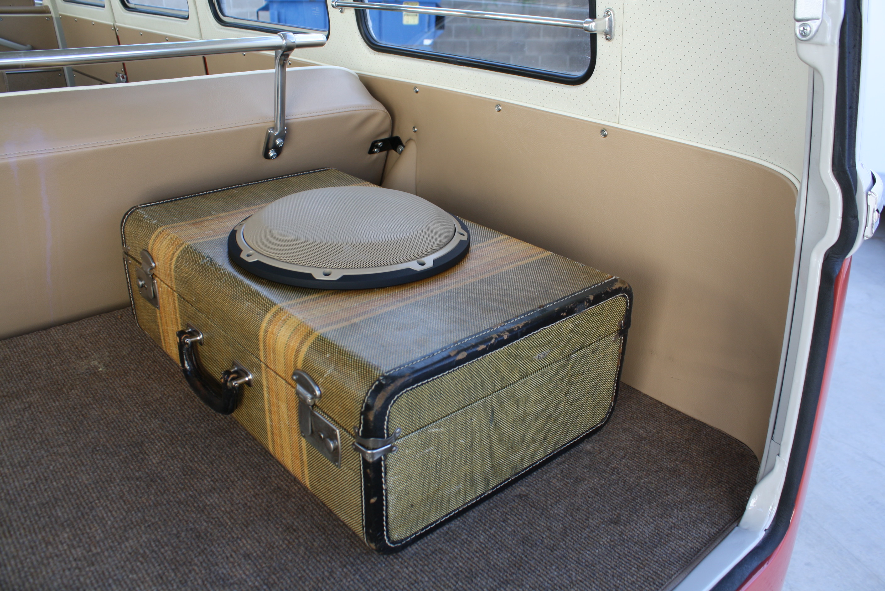 1967 Volkswagen 21 Window Deluxe Samba Bus