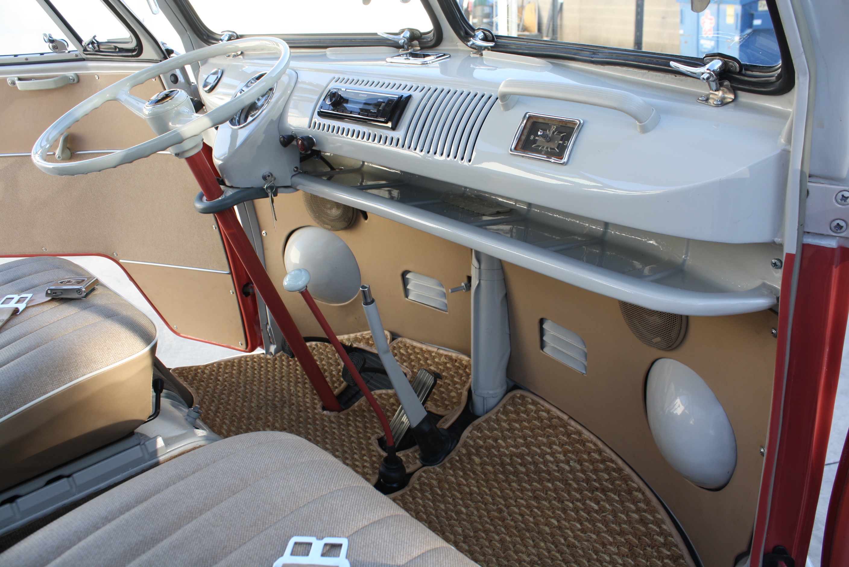 1967 Volkswagen 21 Window Deluxe Samba Bus
