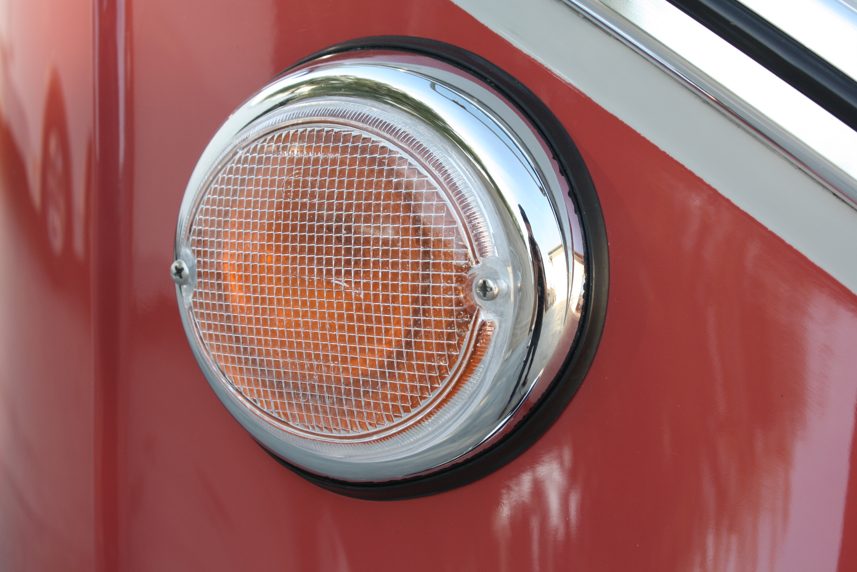1967 Volkswagen 21 Window Deluxe Samba Bus