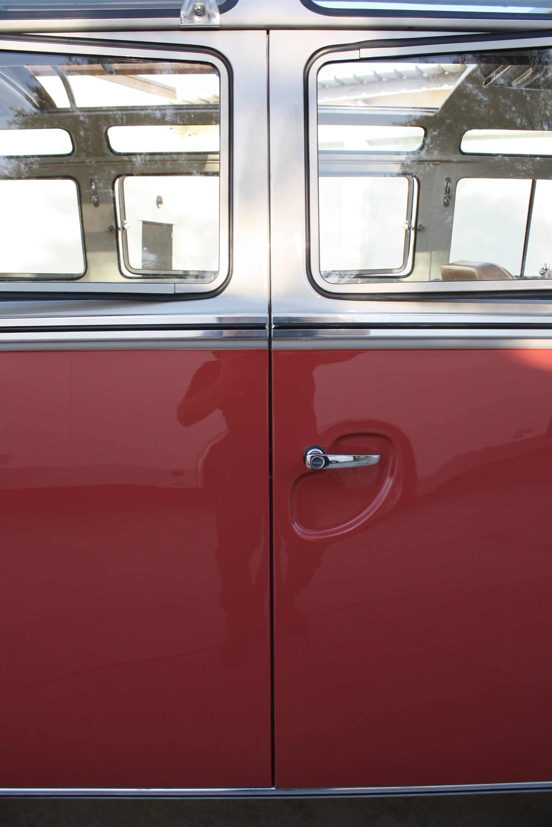 1967 Volkswagen 21 Window Deluxe Samba Bus