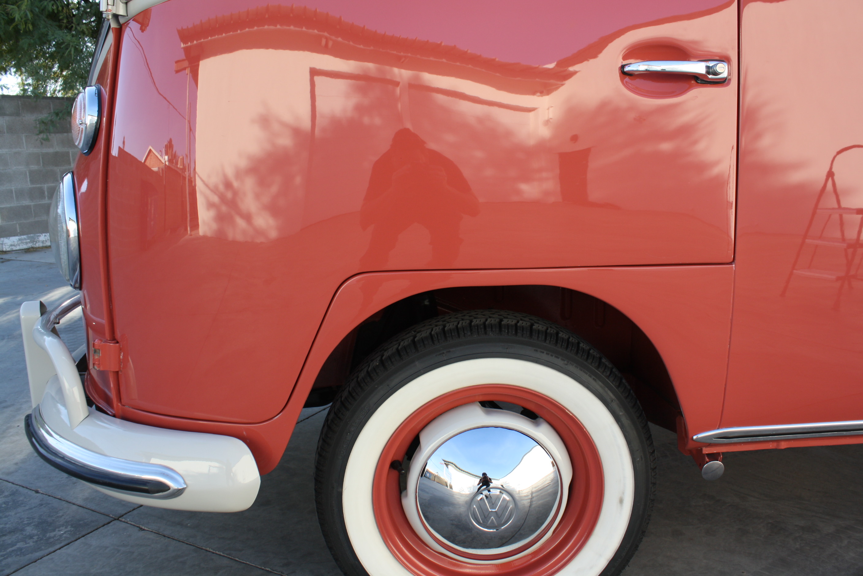 1967 Volkswagen 21 Window Deluxe Samba Bus