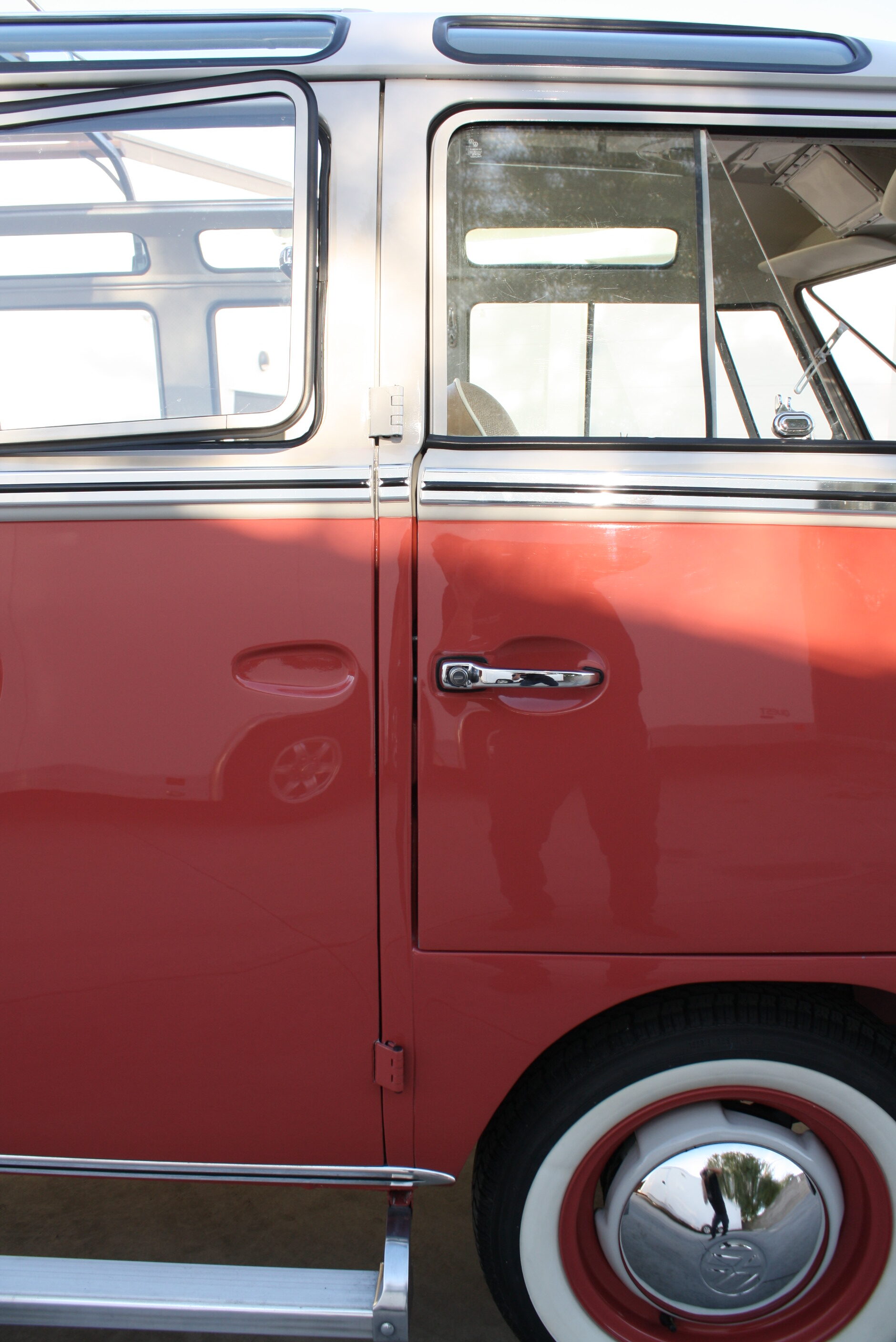 1967 Volkswagen 21 Window Deluxe Samba Bus