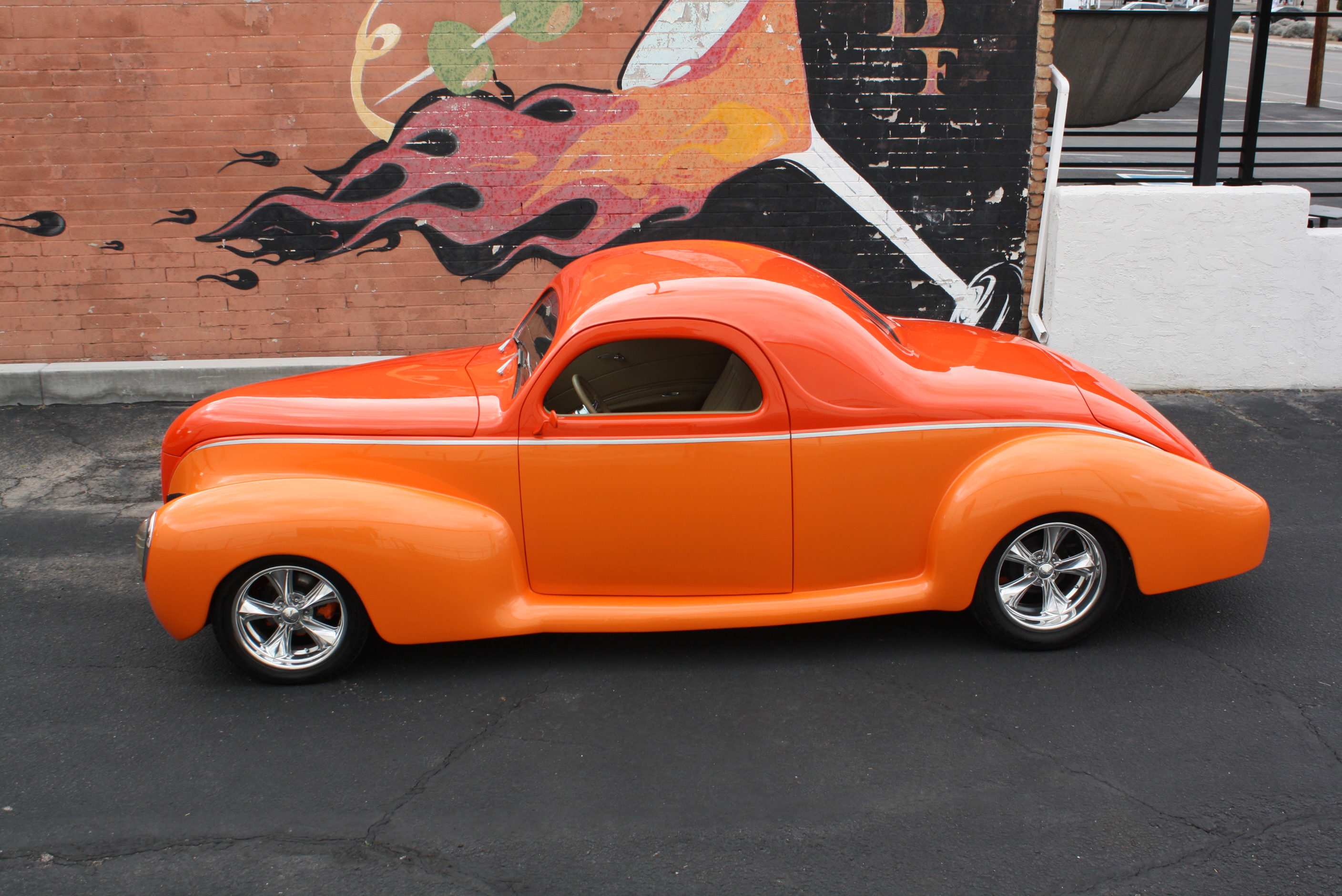 1939 Lincoln Zephyr 3w coupe