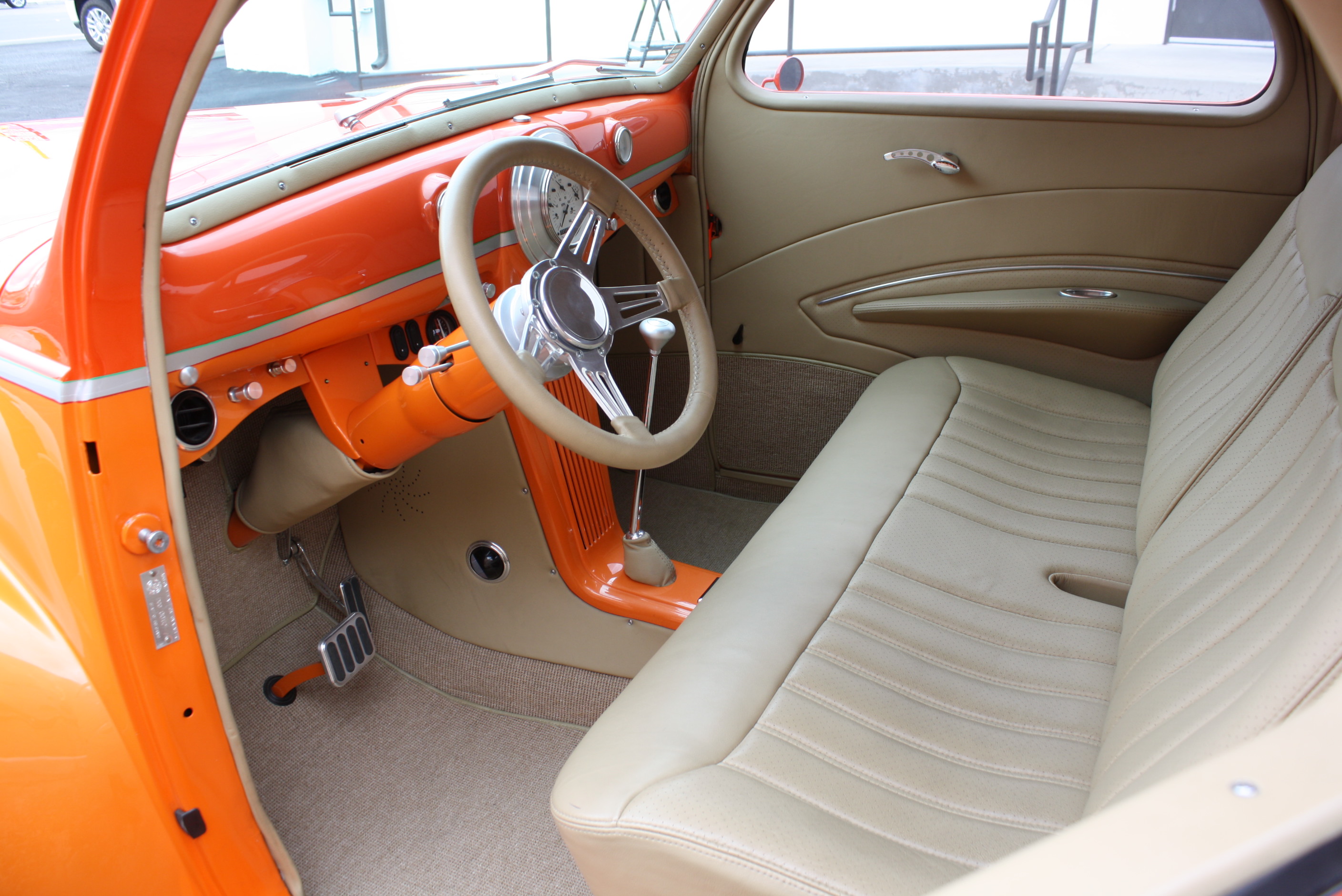 1939 Lincoln Zephyr 3w coupe