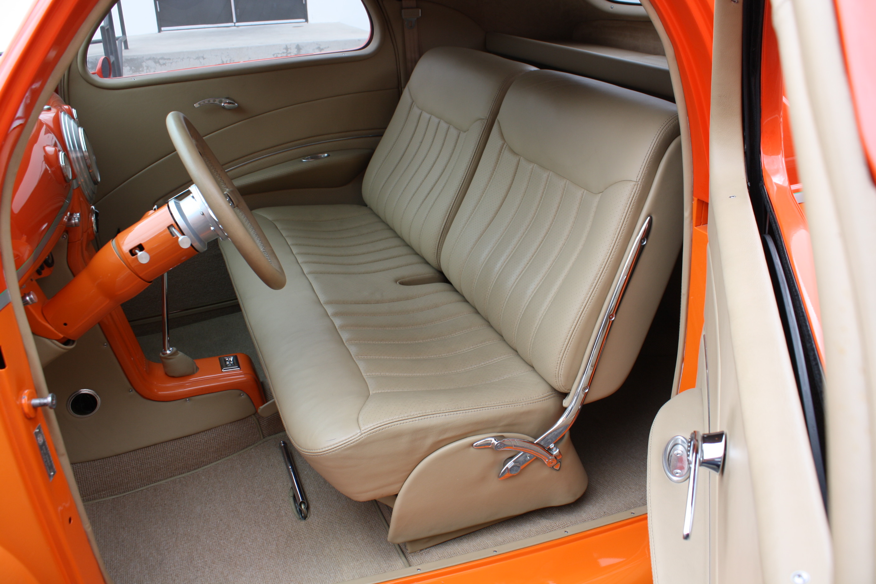 1939 Lincoln Zephyr 3w coupe