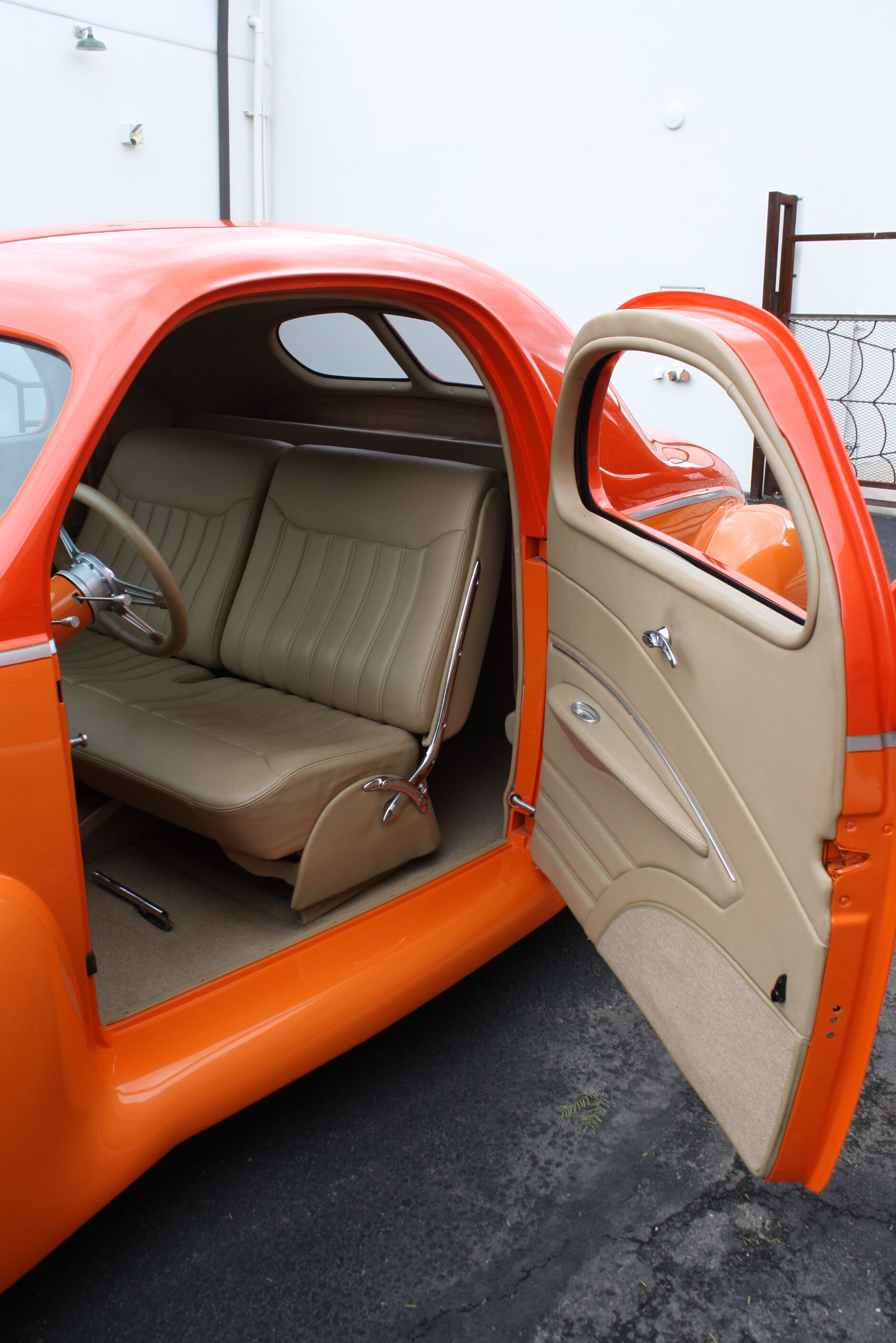 1939 Lincoln Zephyr 3w coupe