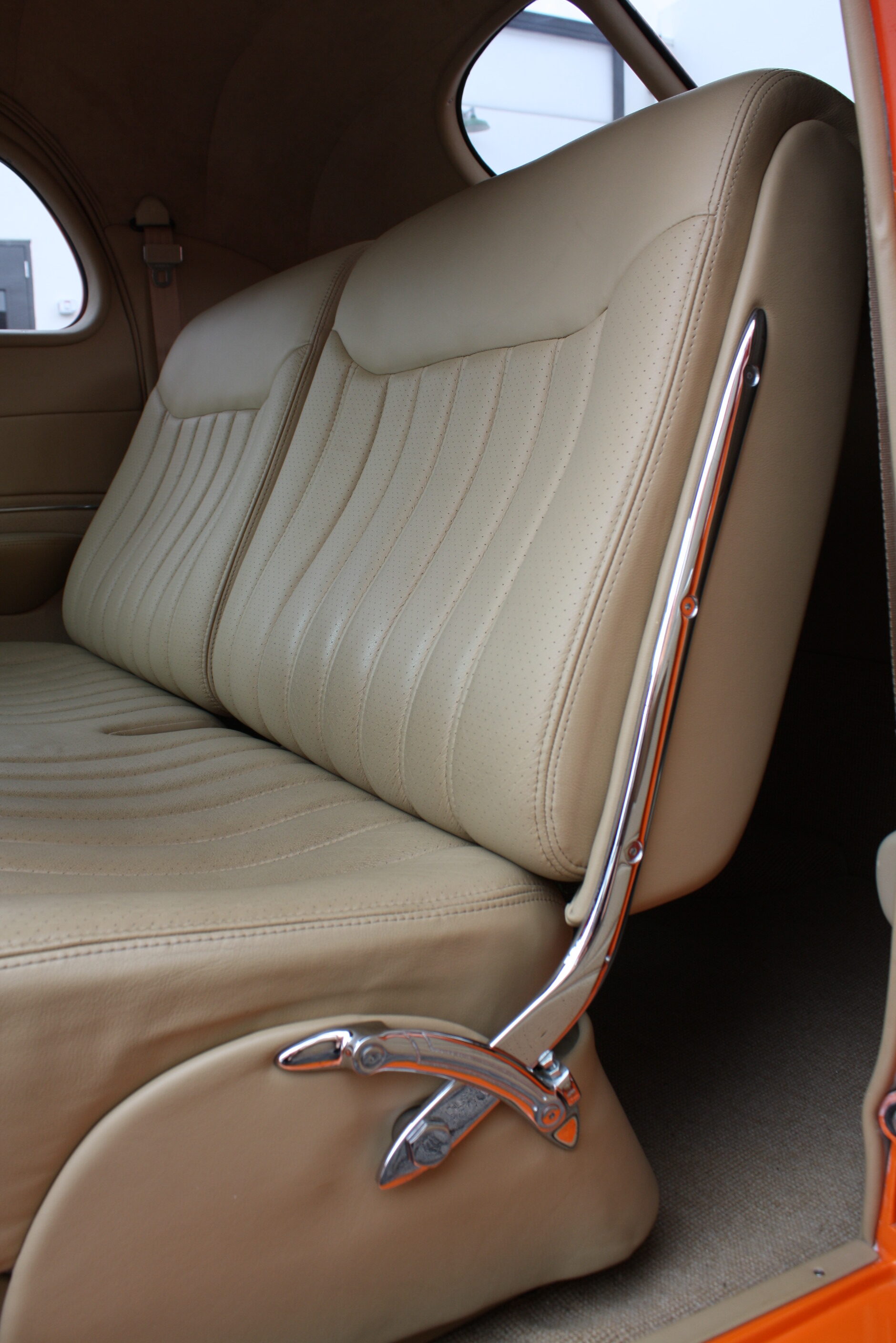 1939 Lincoln Zephyr 3w coupe