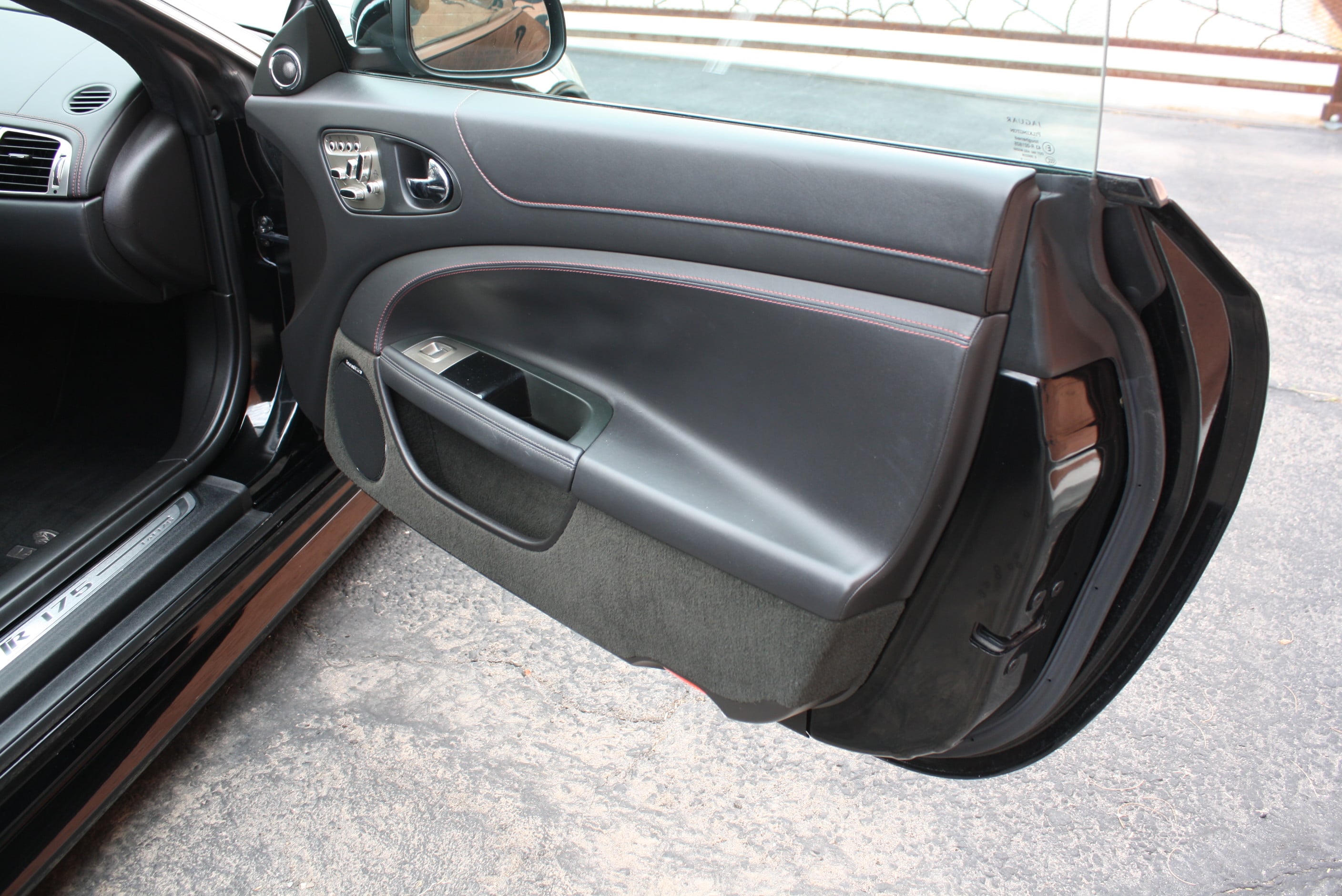 2011 Jaguar XKR 175