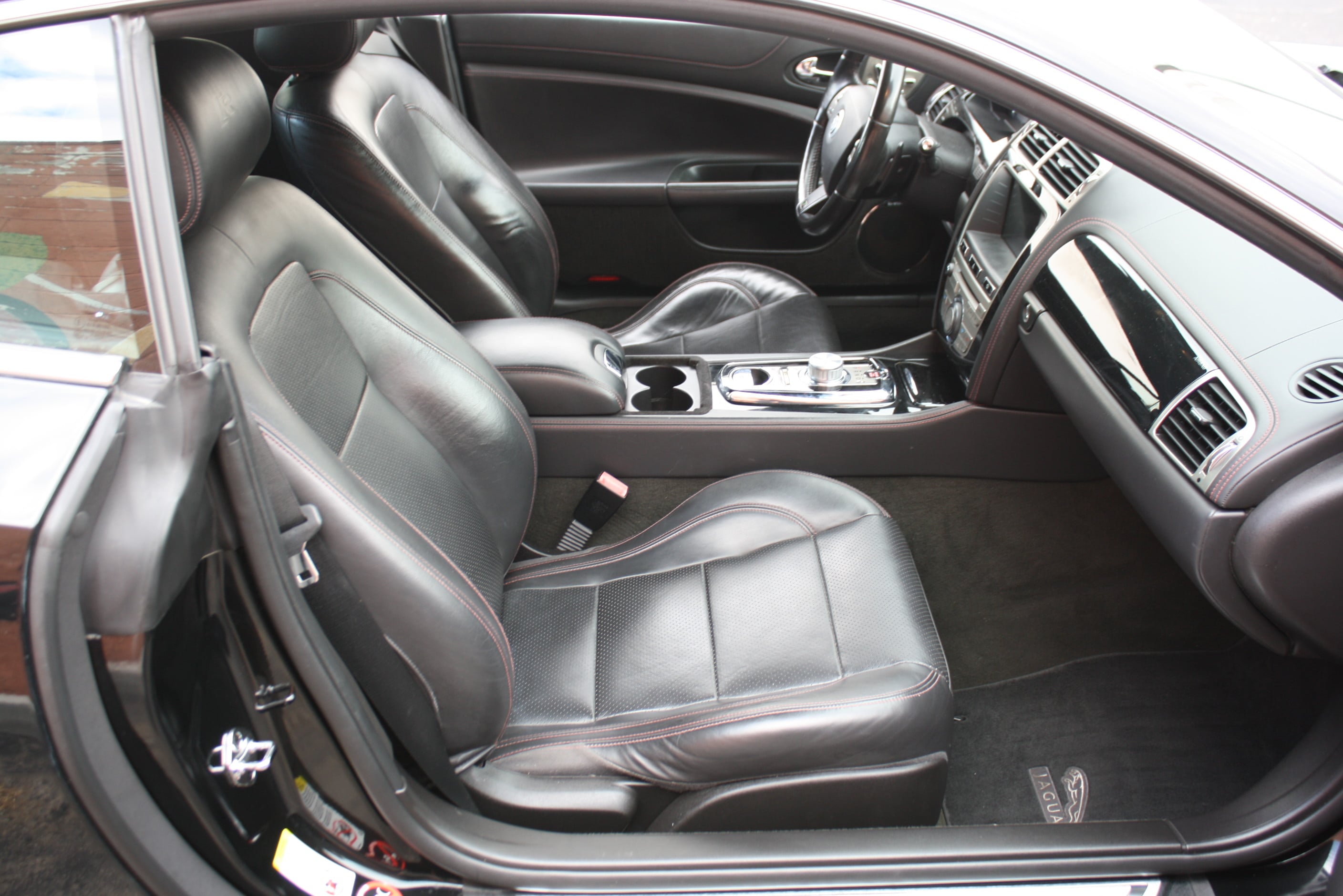 2011 Jaguar XKR 175