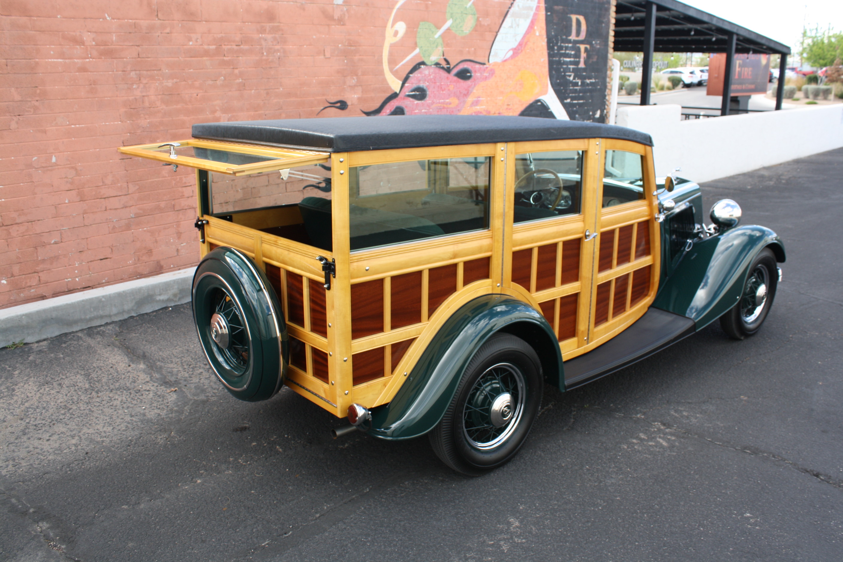 1933 Ford Woody Wagon