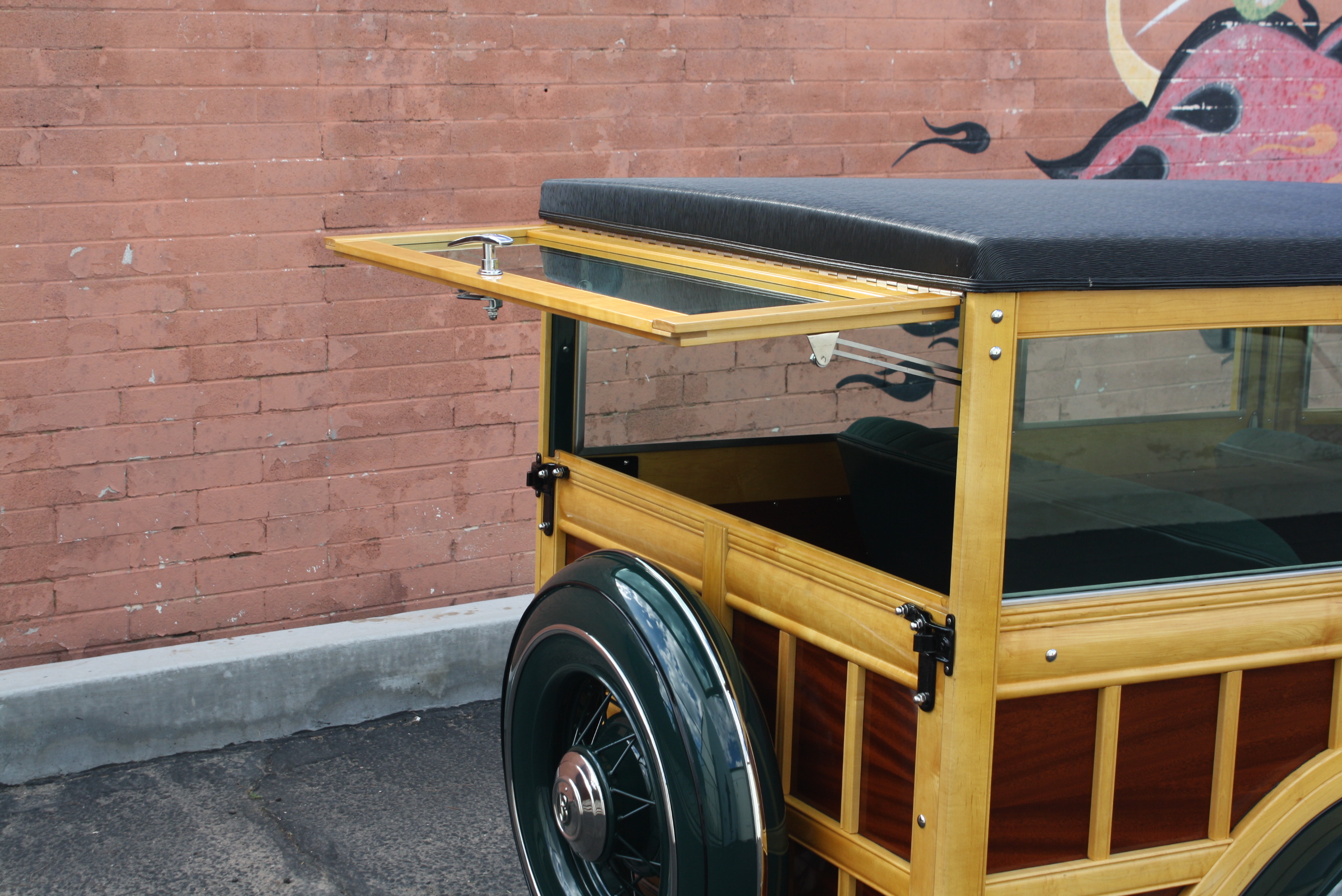 1933 Ford Woody Wagon