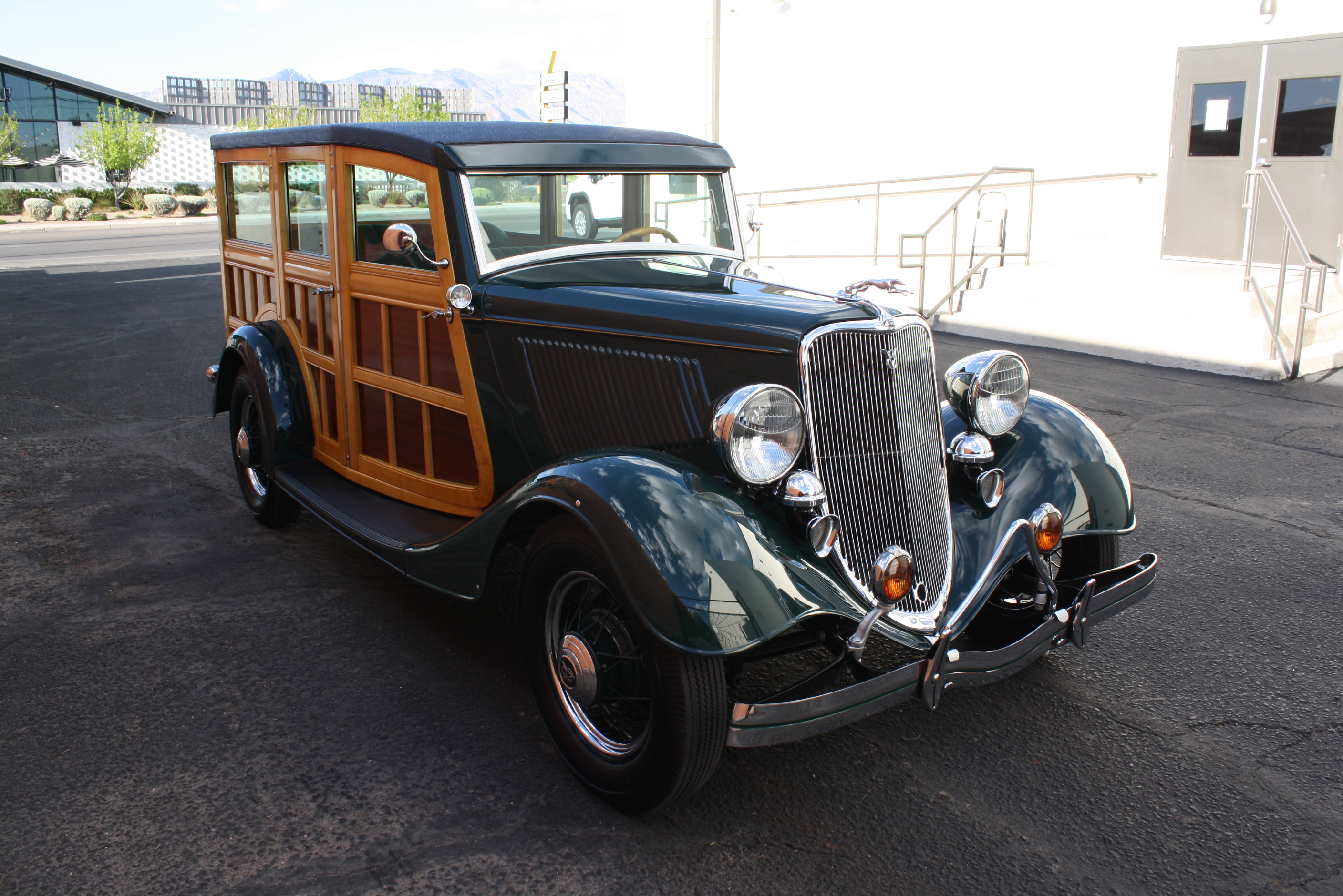 1933 Ford Woody Wagon