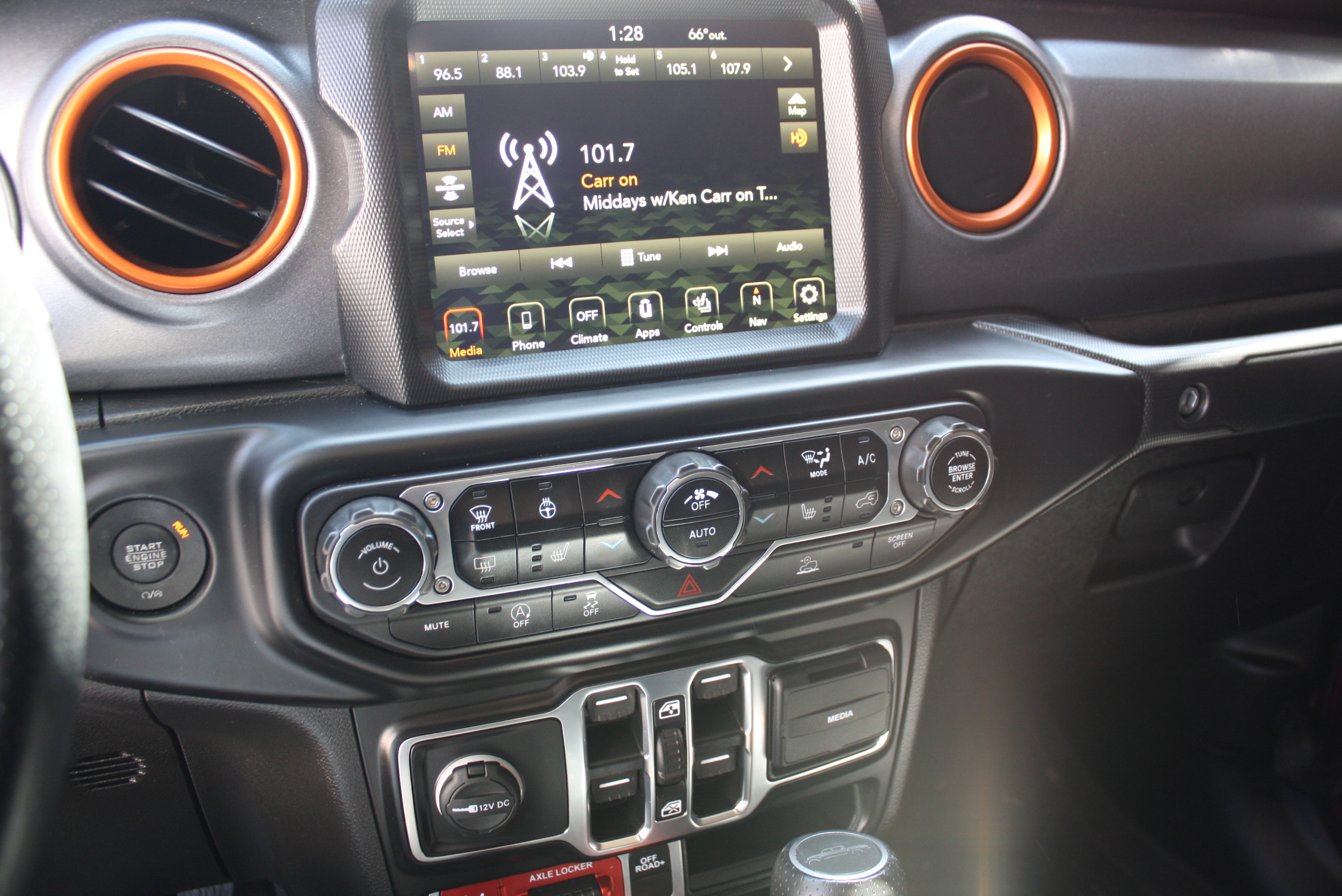 2022 Jeep Gladiator Mojave Edition