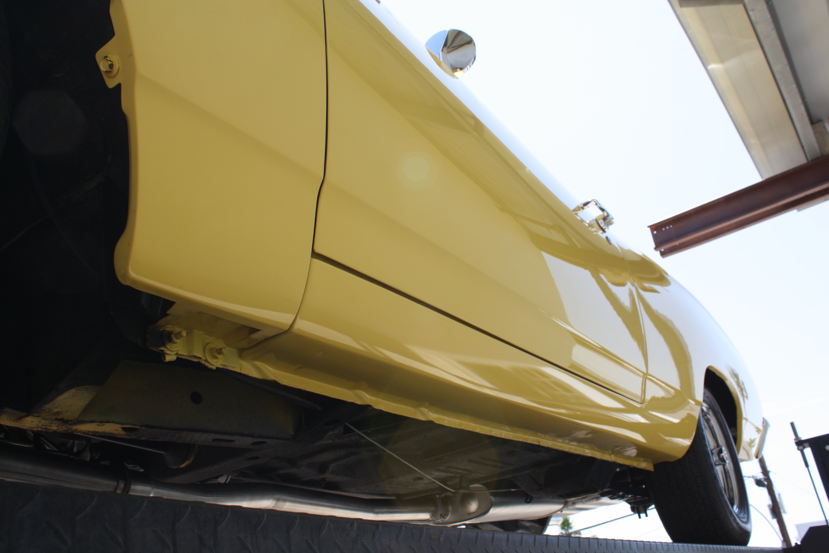 1968 Plymouth Hemi Roadrunner