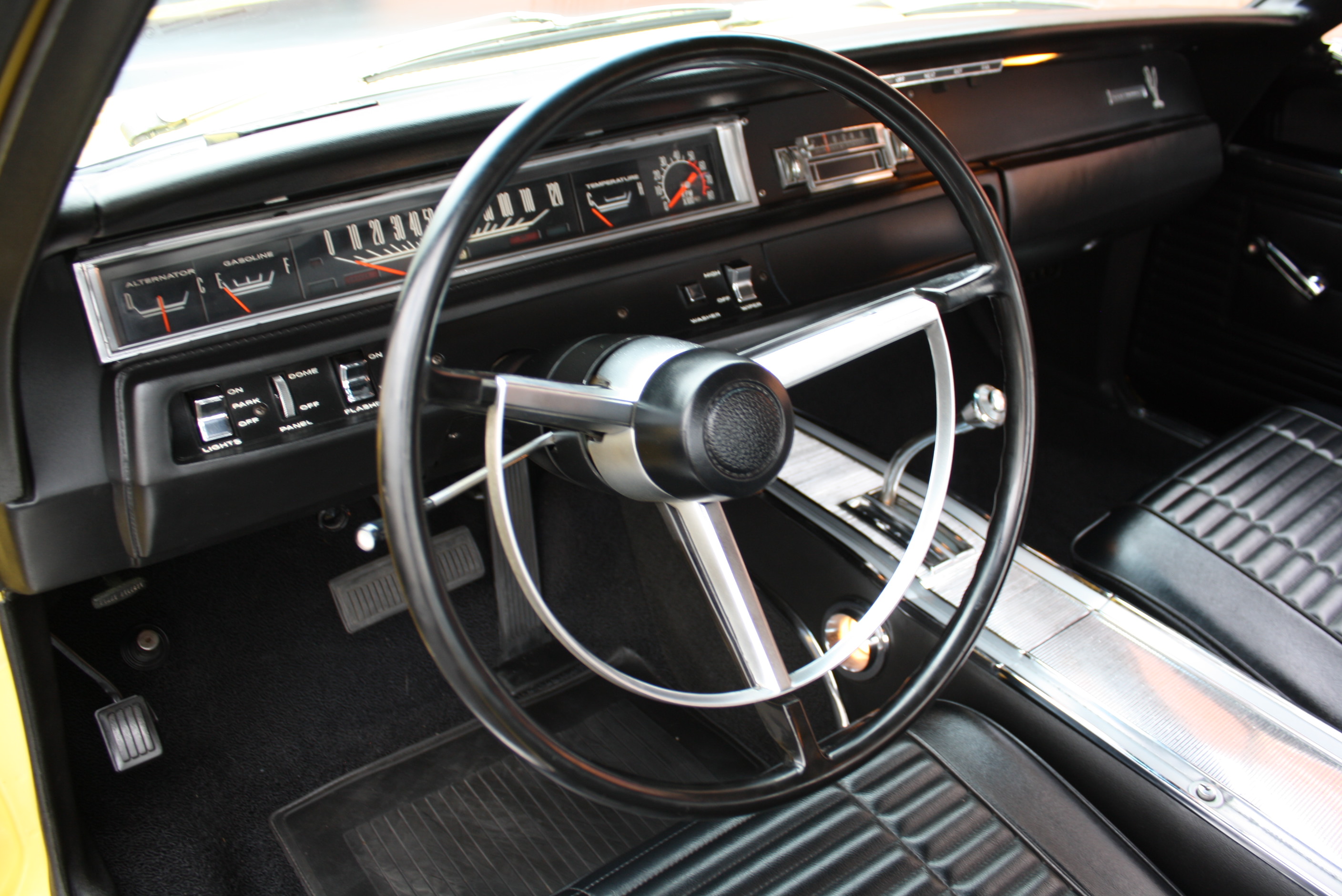 1968 Plymouth Hemi Roadrunner