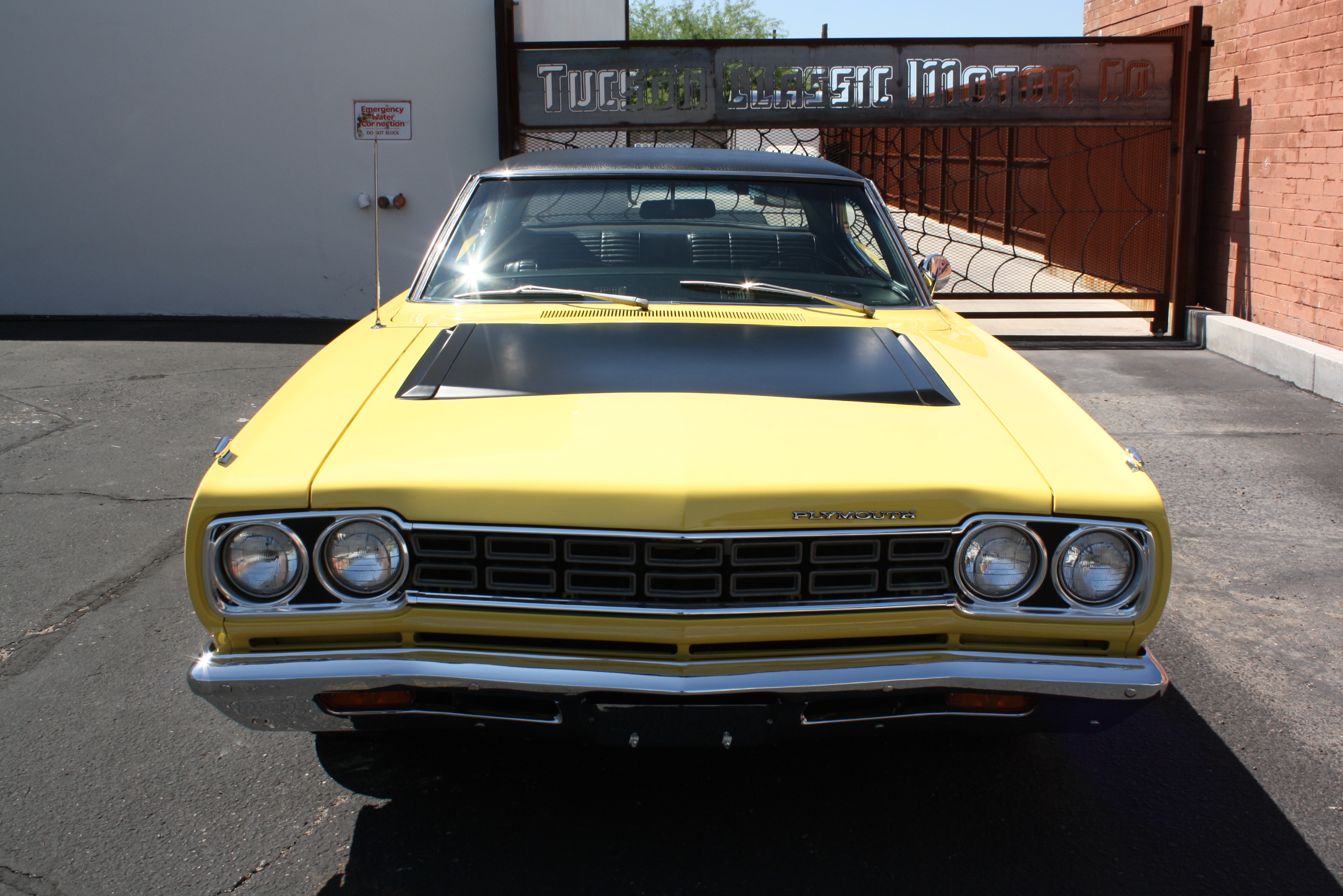 1968 Plymouth Hemi Roadrunner