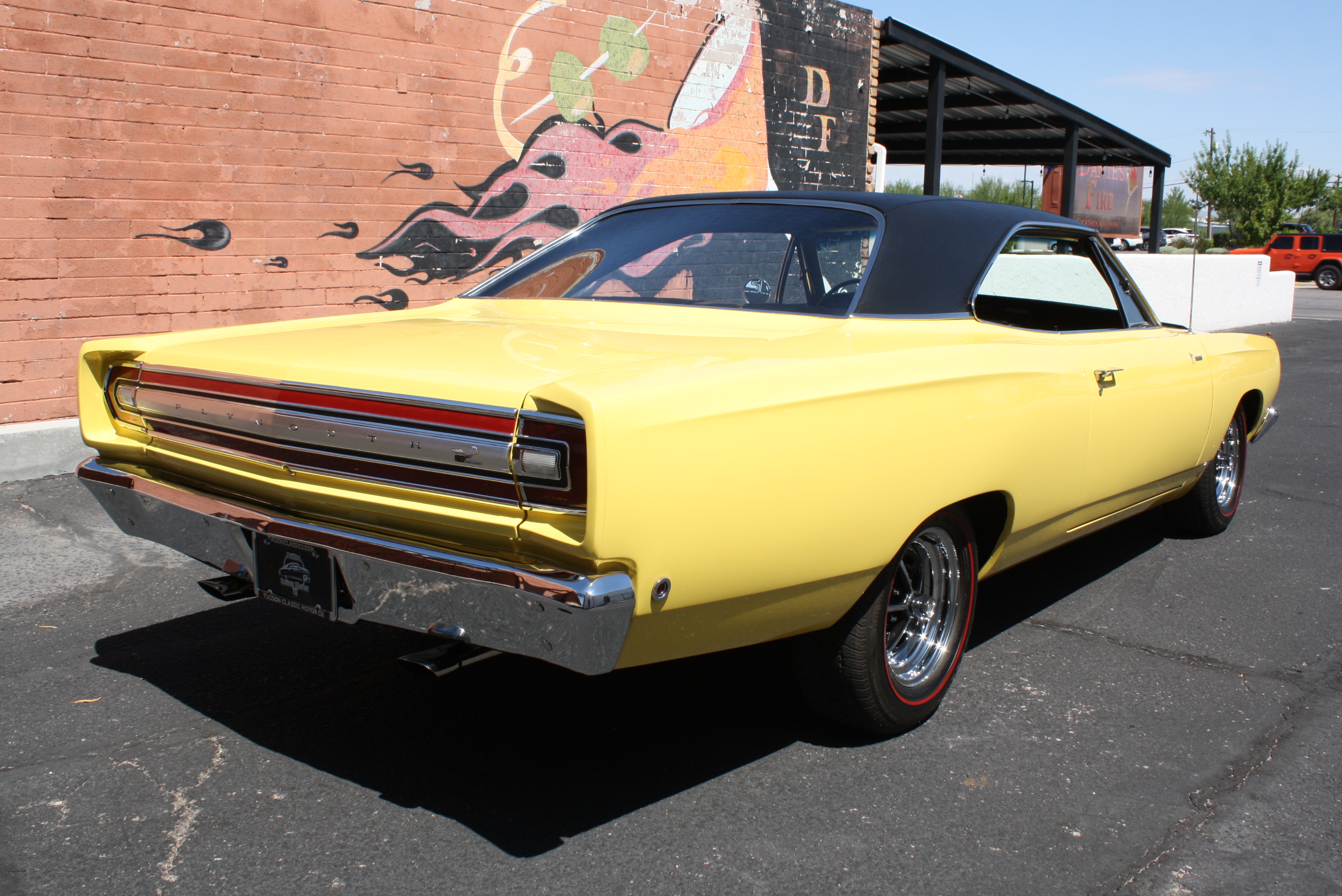 1968 Plymouth Hemi Roadrunner