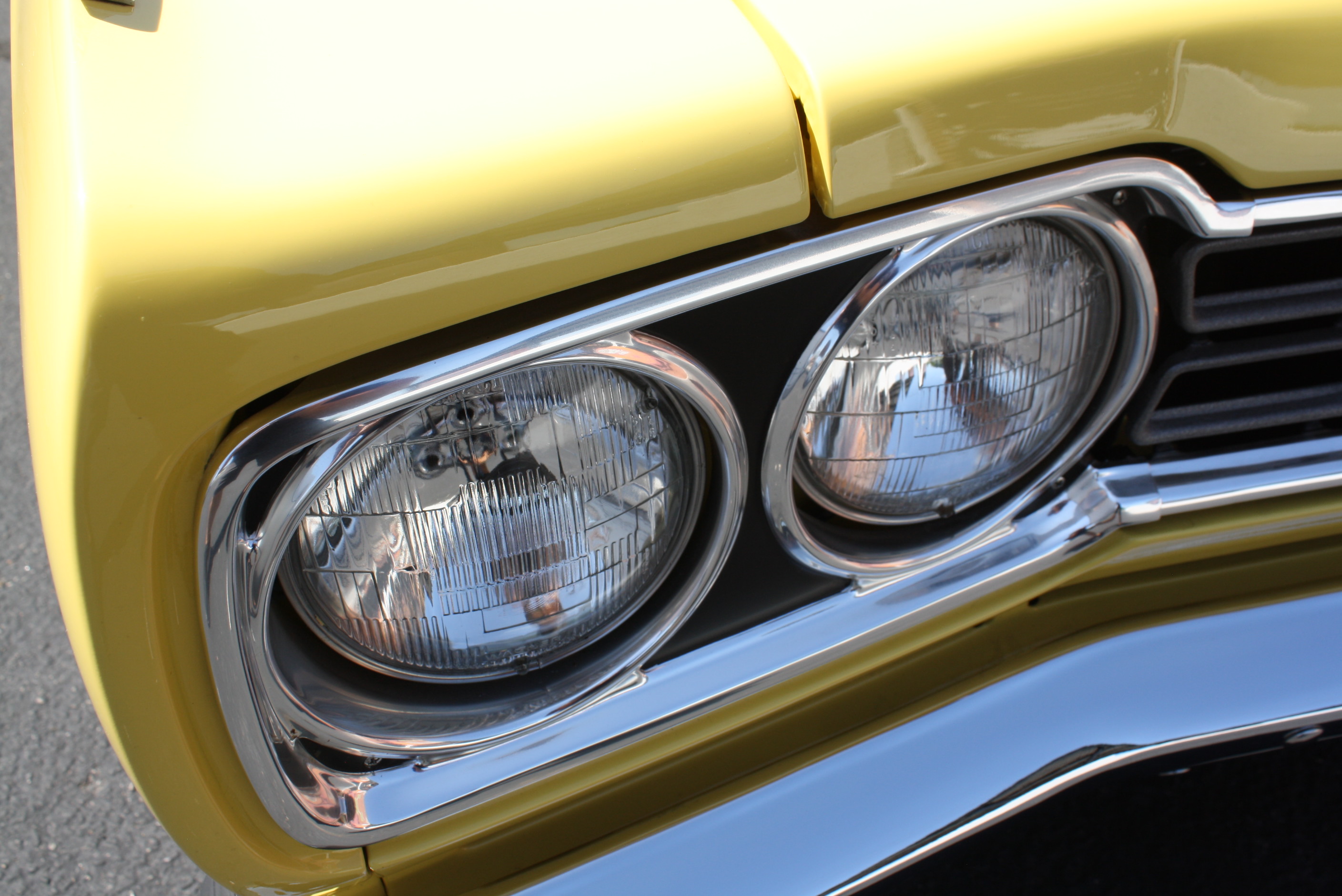 1968 Plymouth Hemi Roadrunner