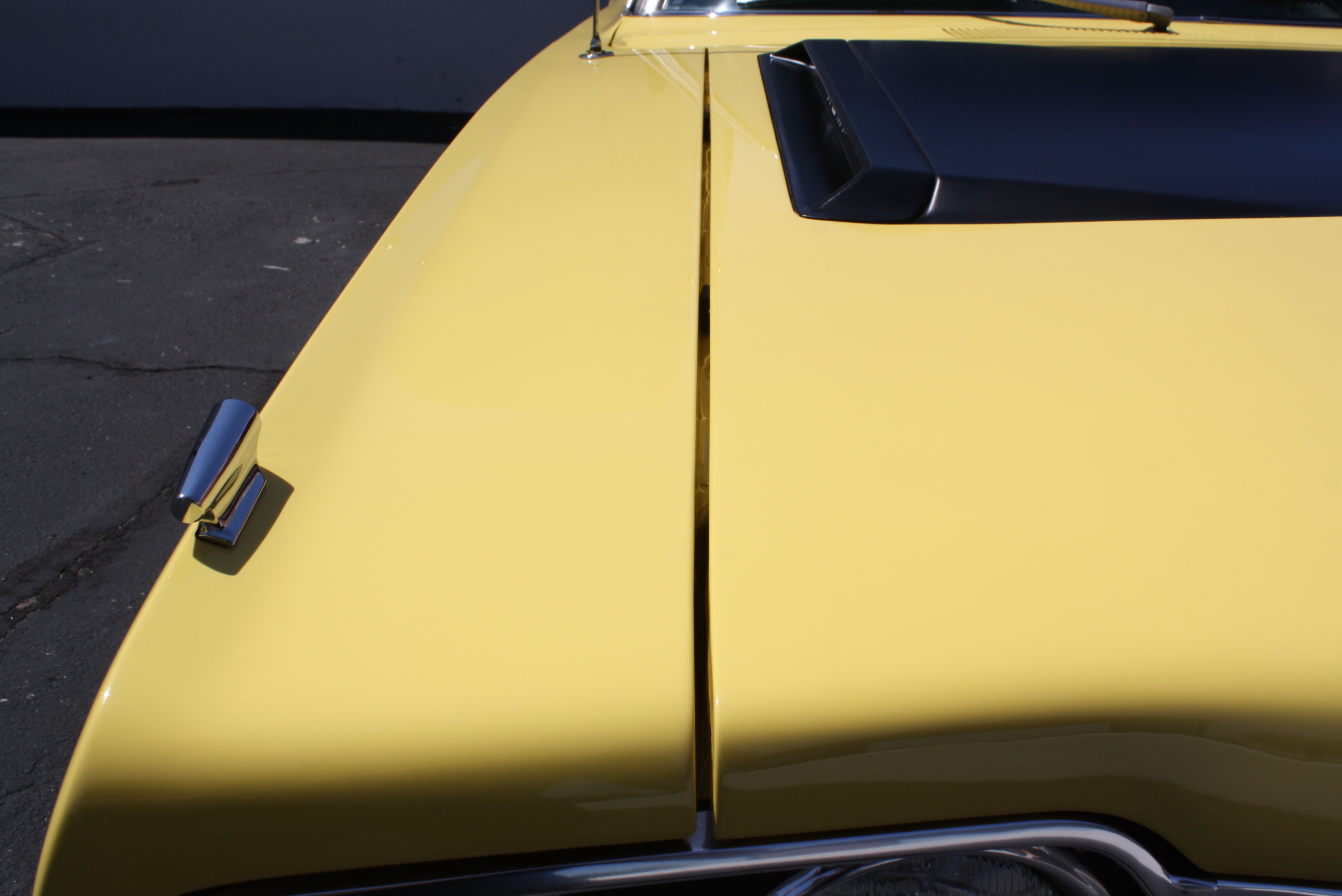 1968 Plymouth Hemi Roadrunner