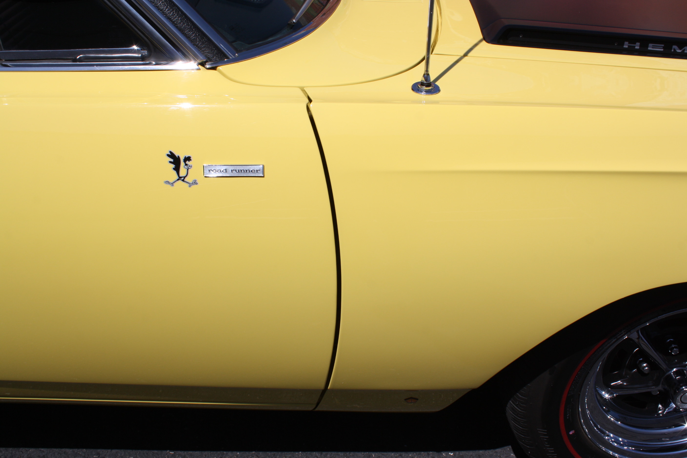 1968 Plymouth Hemi Roadrunner