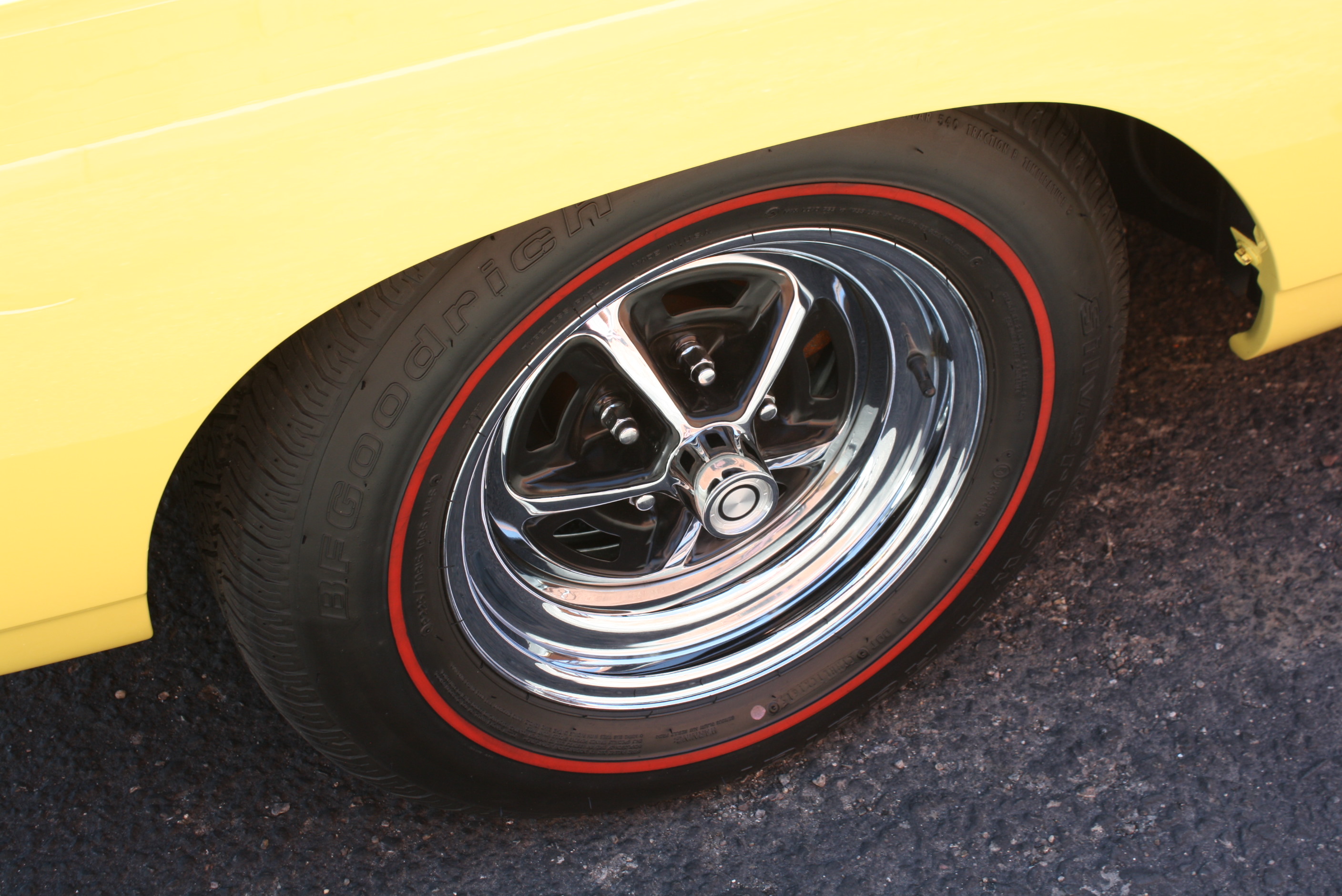 1968 Plymouth Hemi Roadrunner