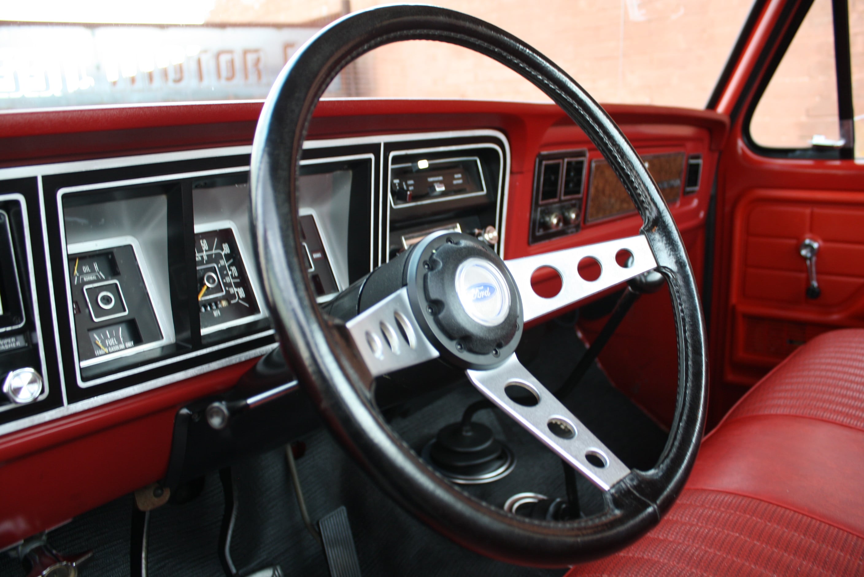 1978 Ford F150 Flareside 4×4 1 owner Truck