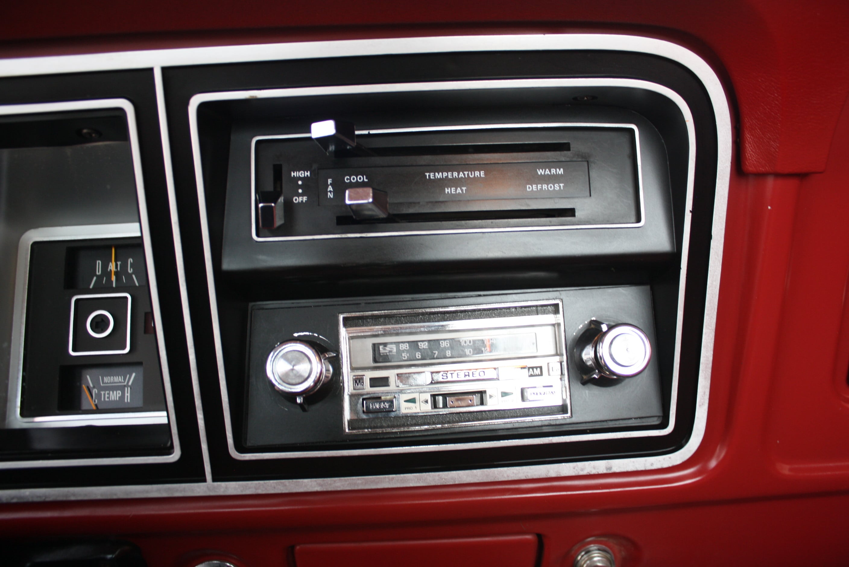 1978 Ford F150 Flareside 4×4 1 owner Truck