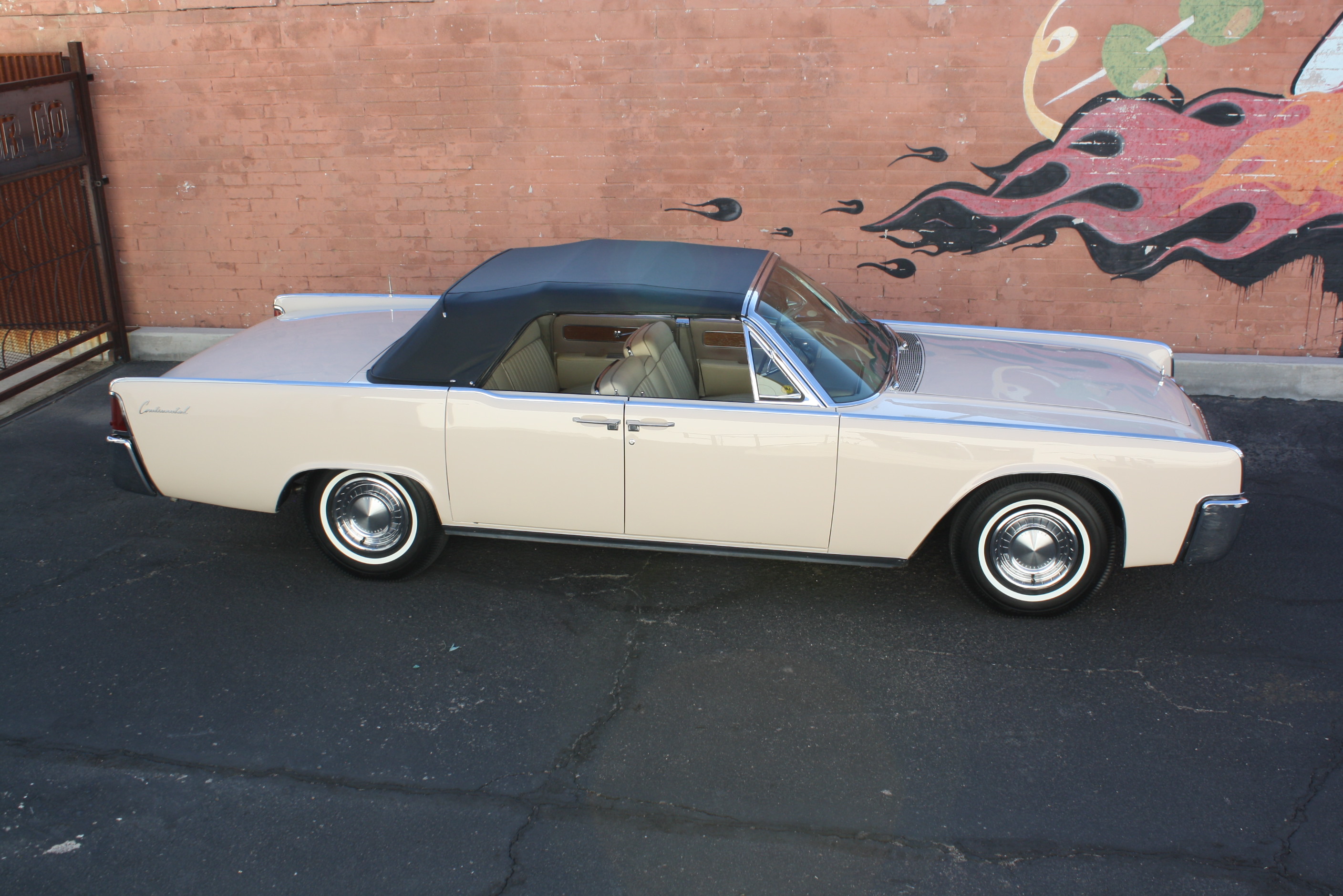 1962 Lincoln Continental Convertible