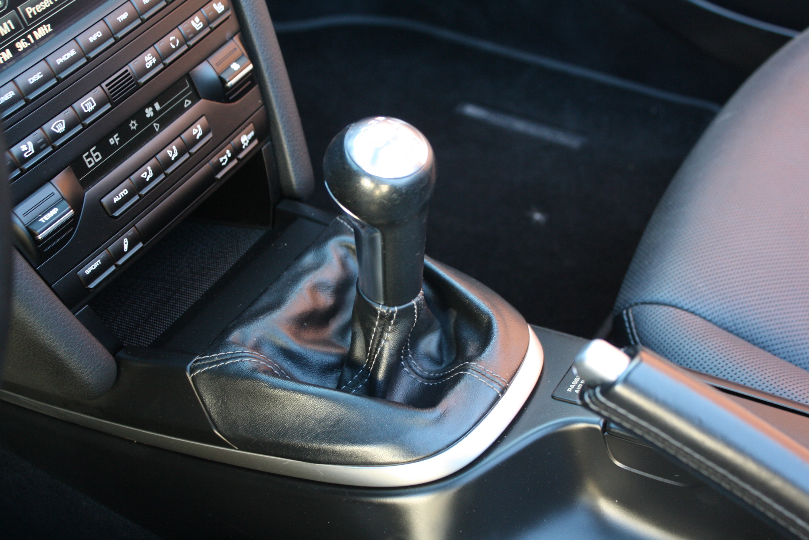 2012 Porsche 997.2 Cabriolet 6 speed Manual