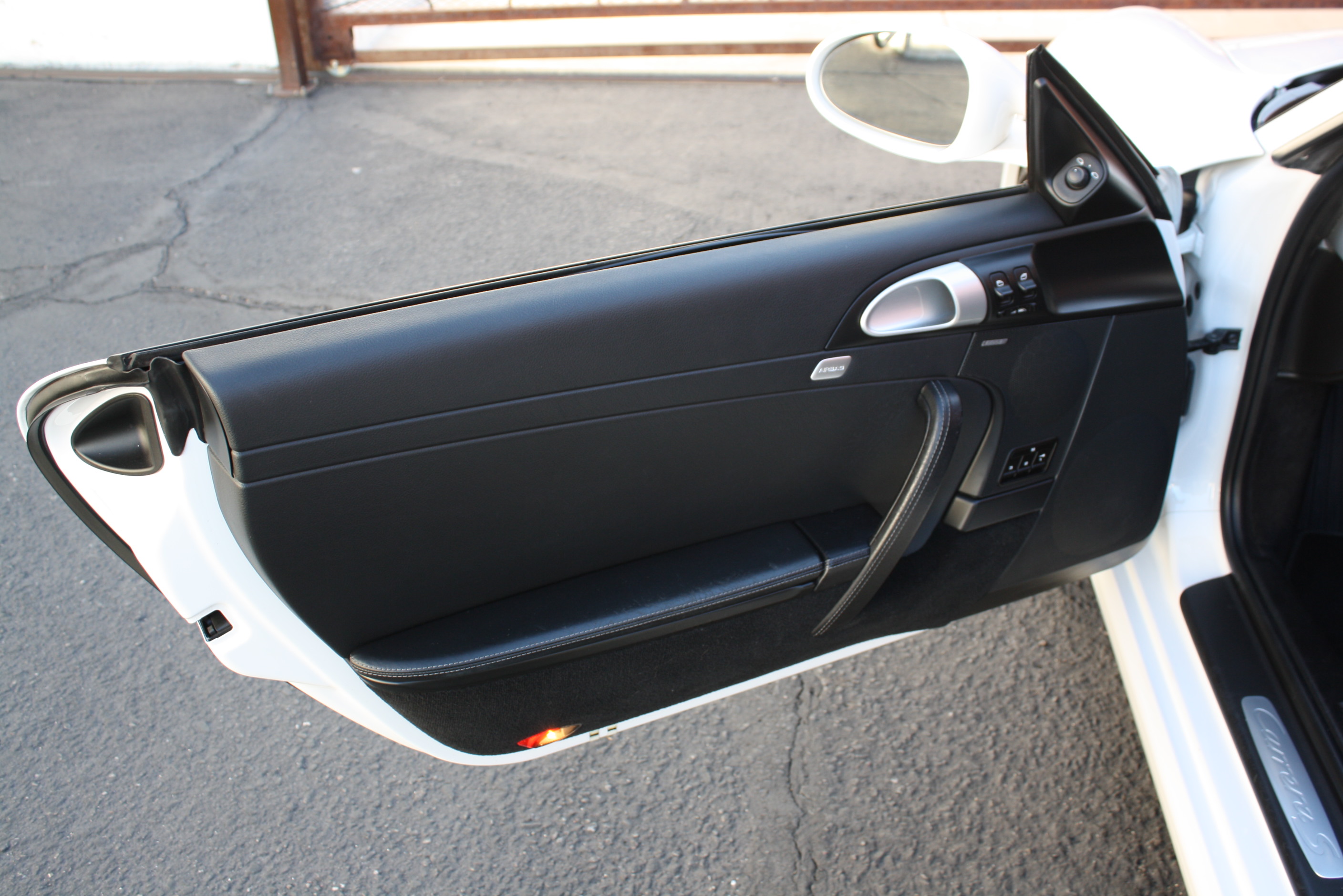 2012 Porsche 997.2 Cabriolet 6 speed Manual