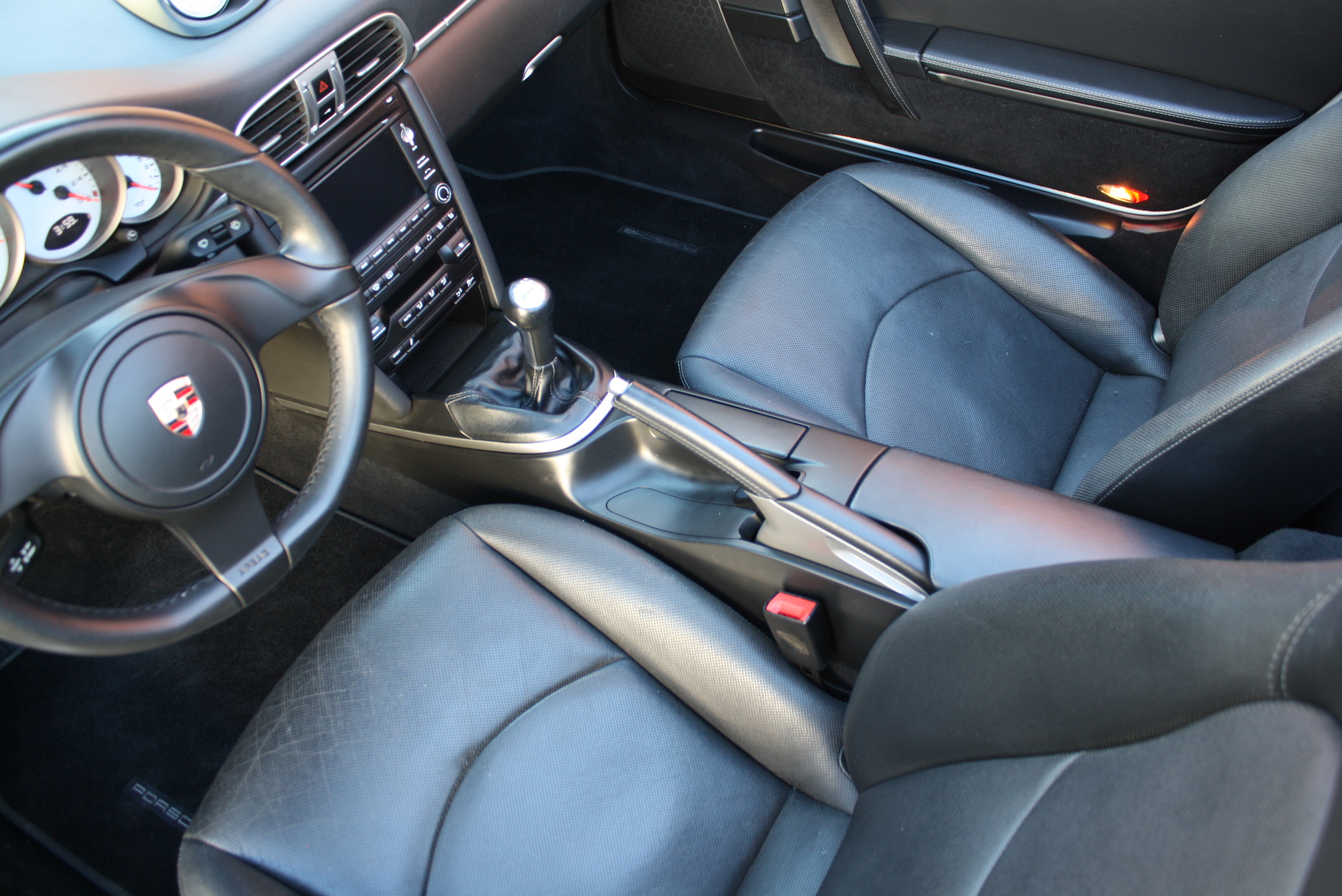 2012 Porsche 997.2 Cabriolet 6 speed Manual