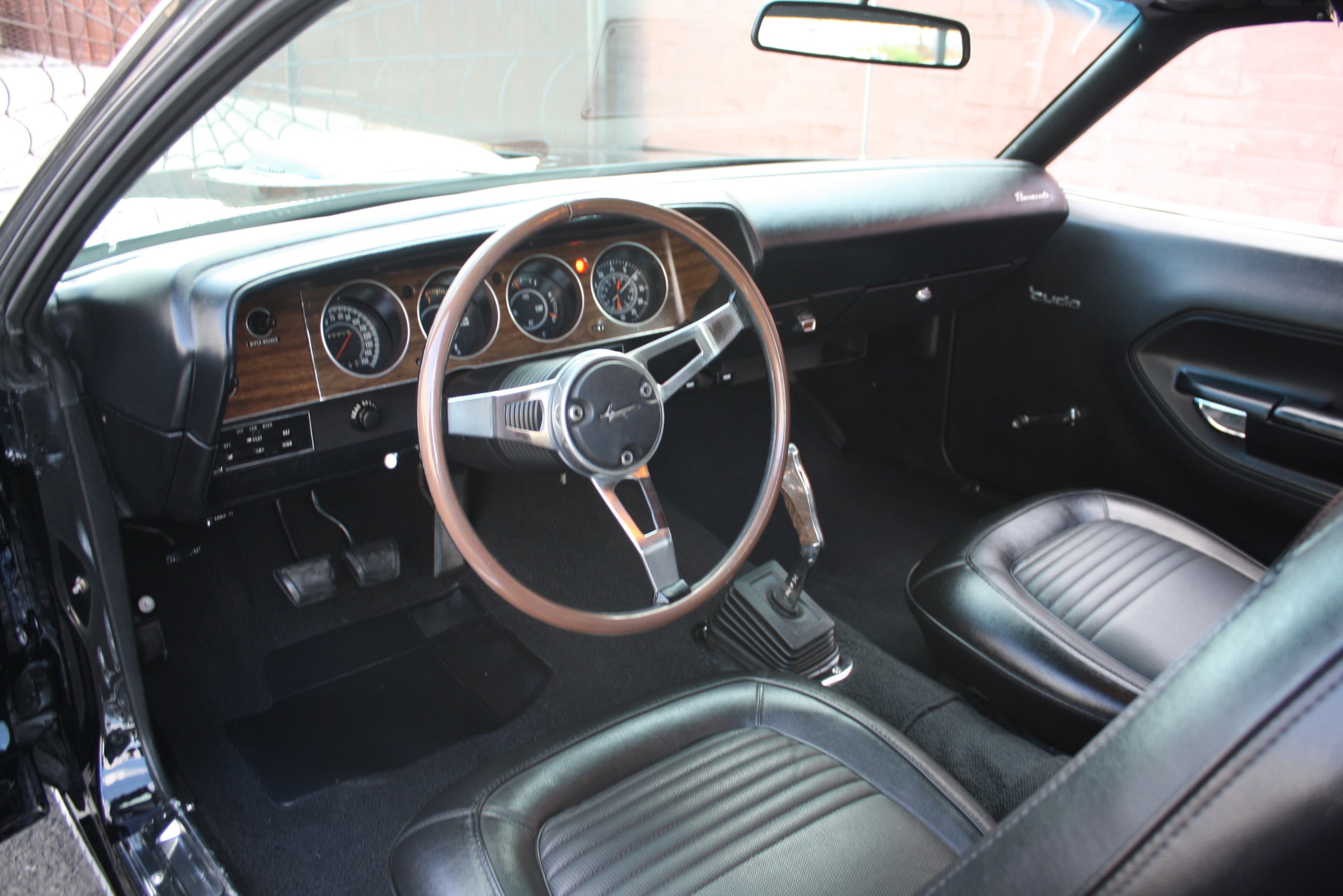 ex Nicolas Cage 1970 HEMI CUDA