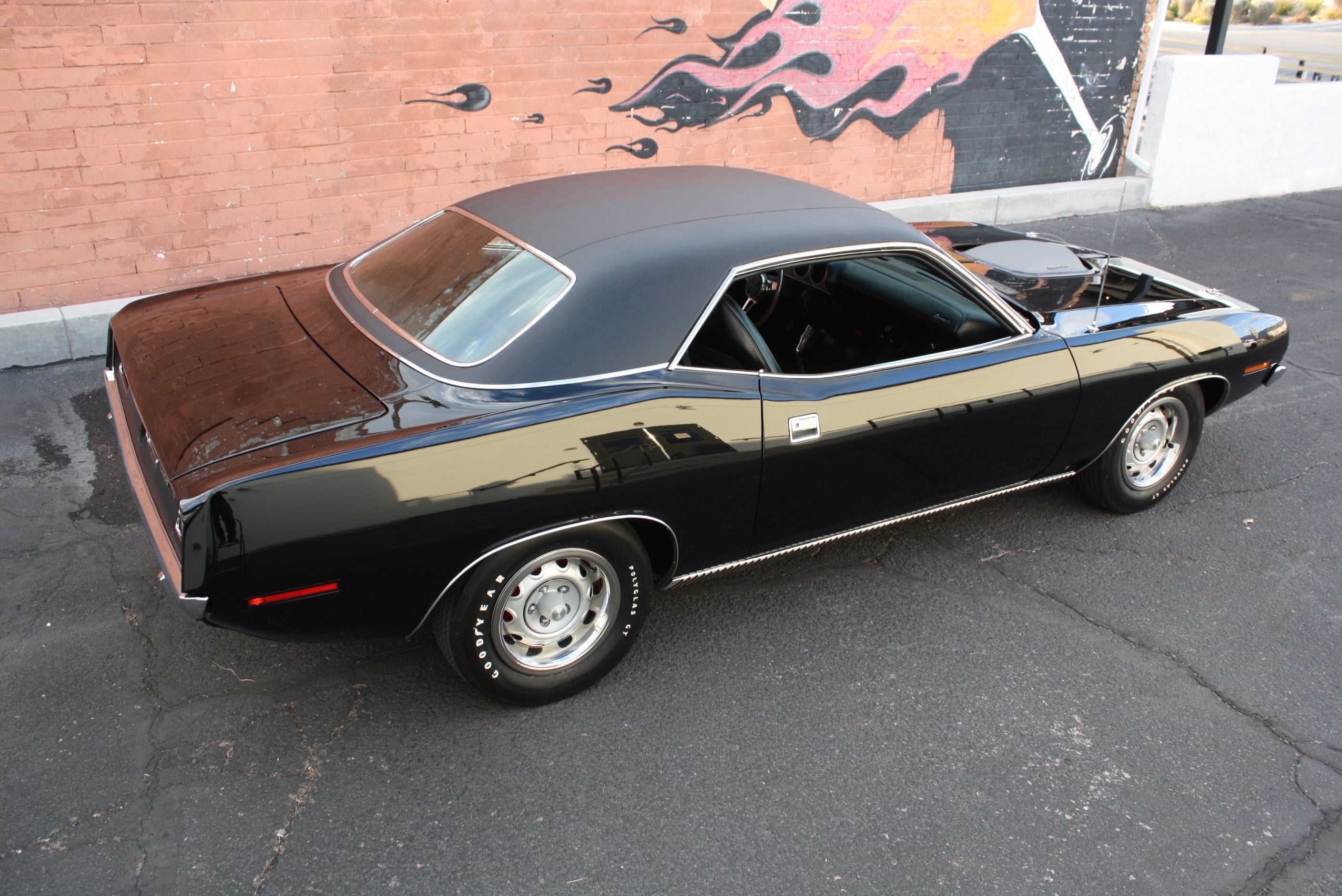 ex Nicolas Cage 1970 HEMI CUDA