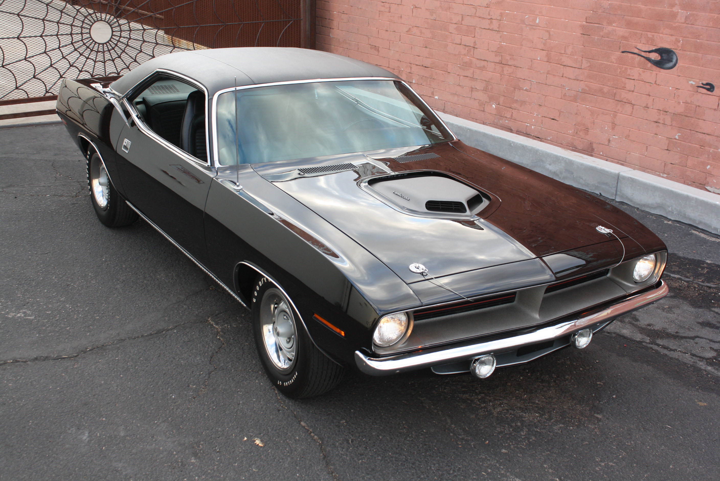 ex Nicolas Cage 1970 HEMI CUDA
