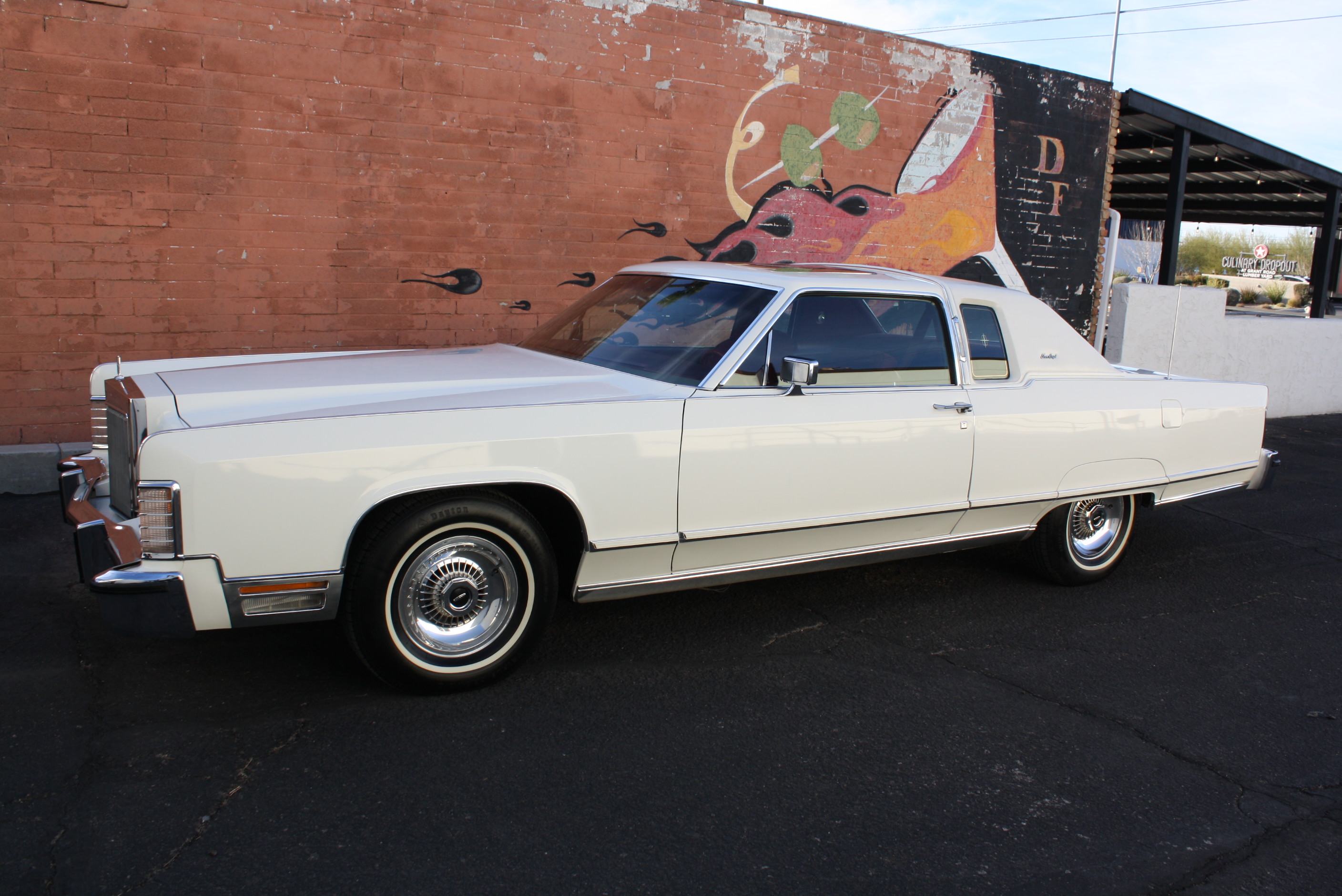 1977 Lincoln Town Coupe