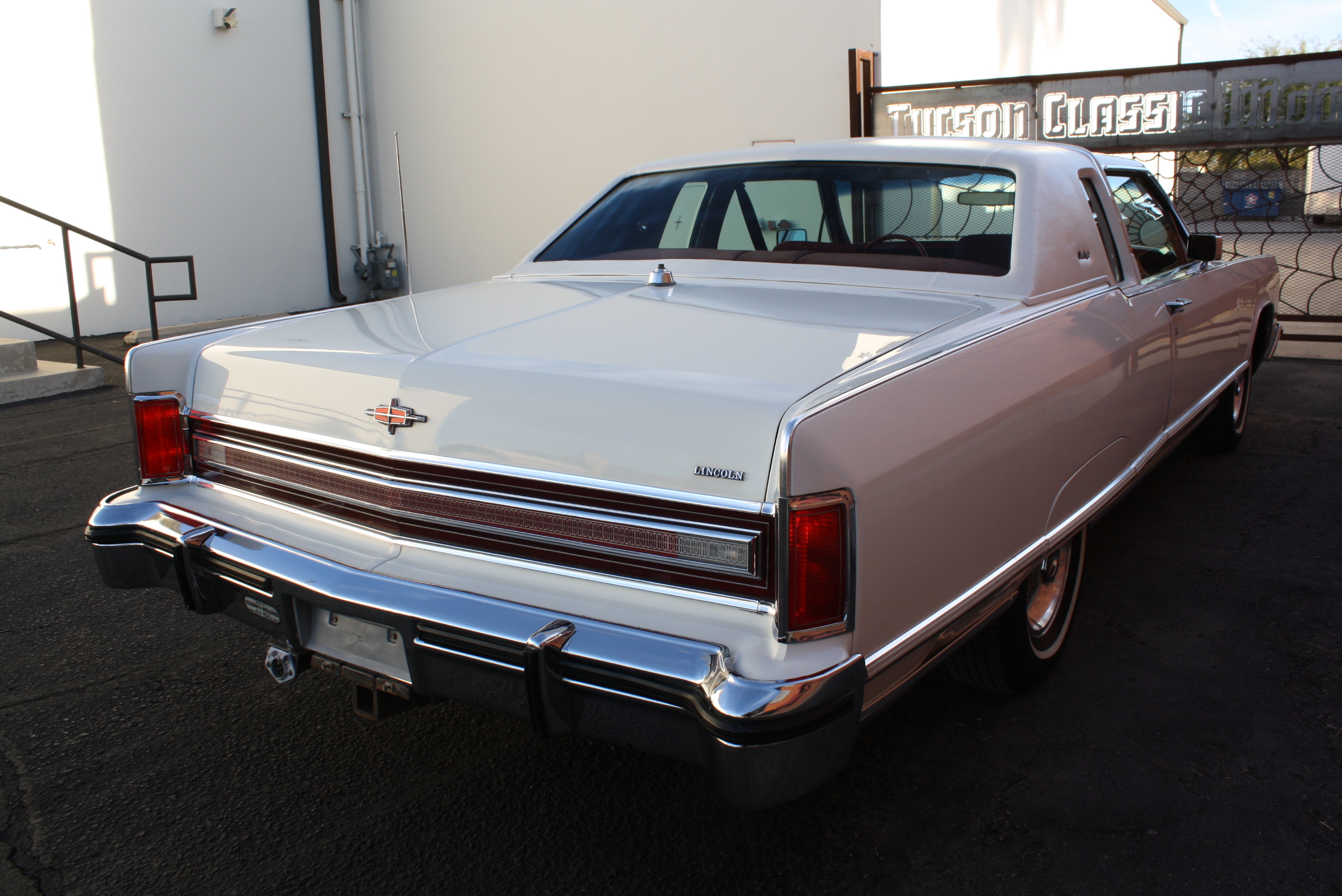 1977 Lincoln Town Coupe